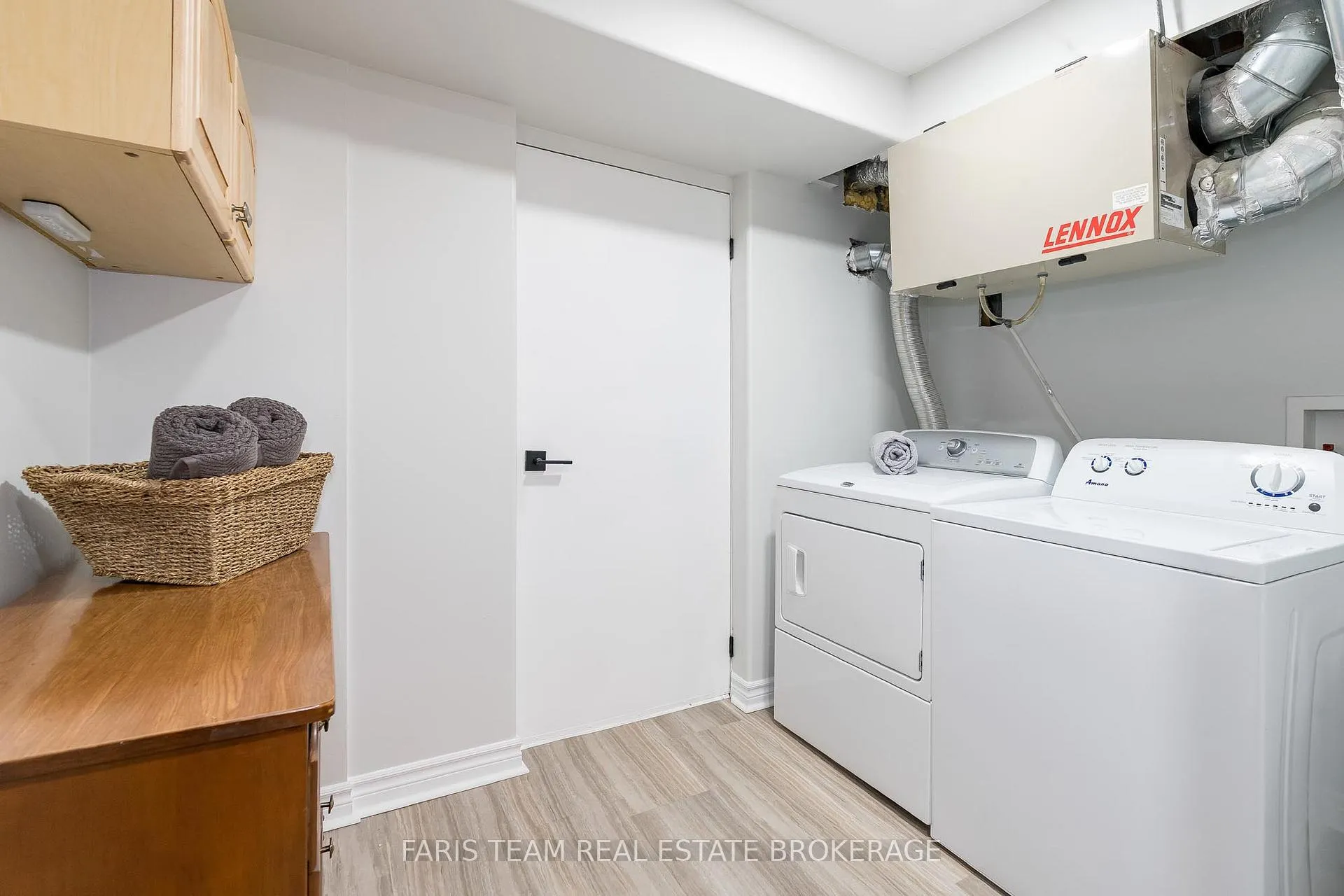 Photo 39 of 27 Garrett Crescent, Barrie, North Shore — HOMEH