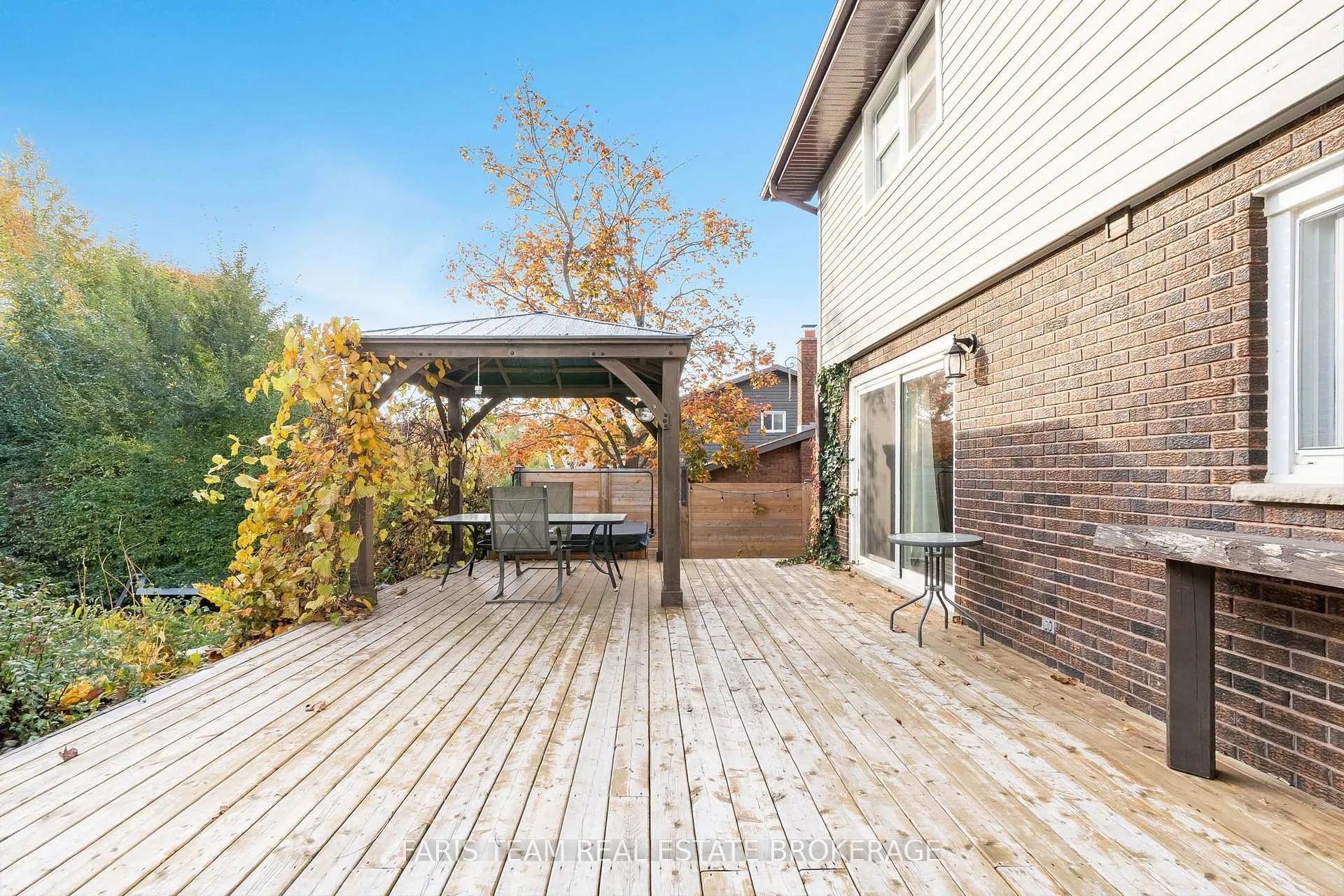 Photo 43 of 27 Garrett Crescent, Barrie, North Shore — HOMEH