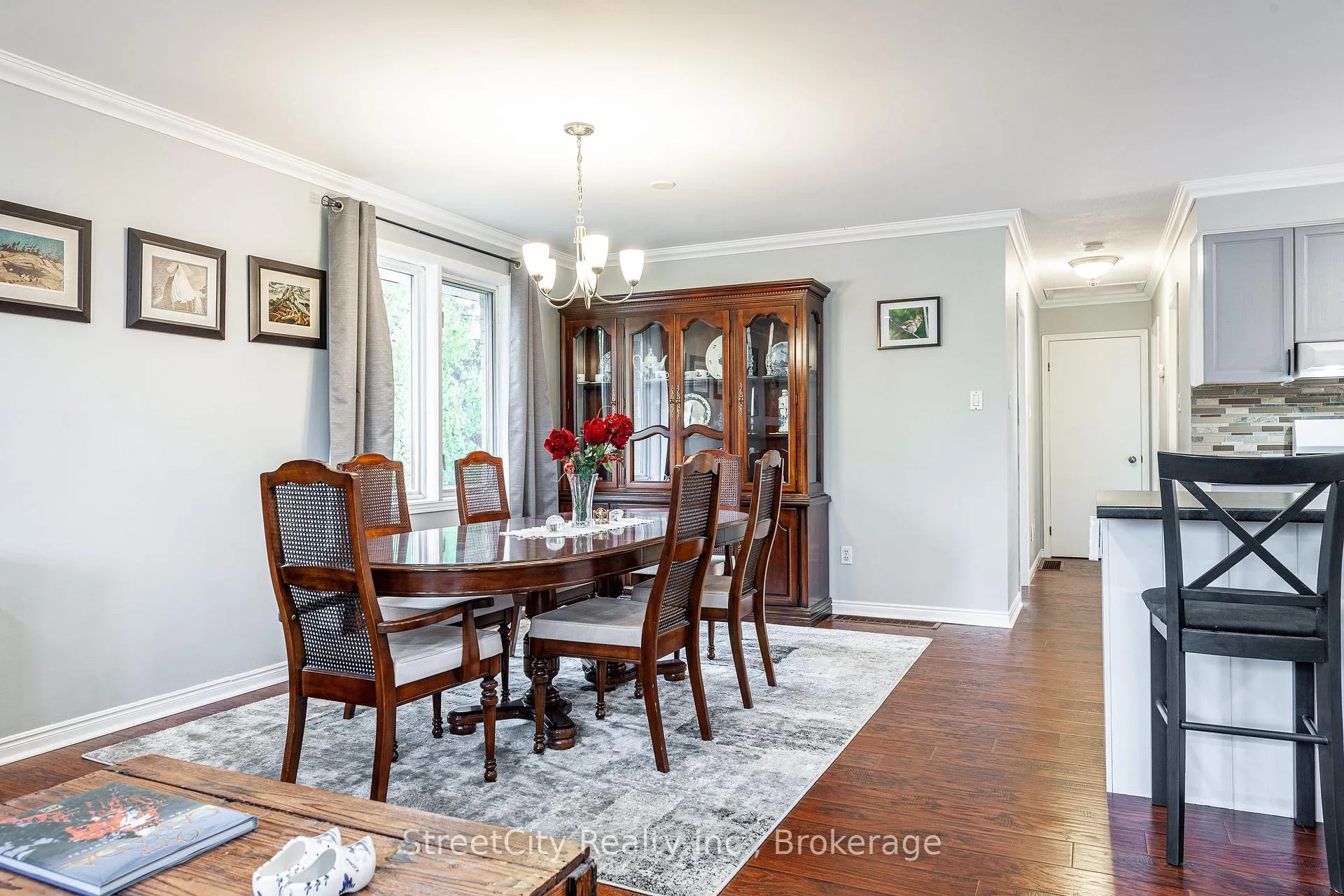 Photo 11 of 43 Freeland Drive, Stratford — HOMEH