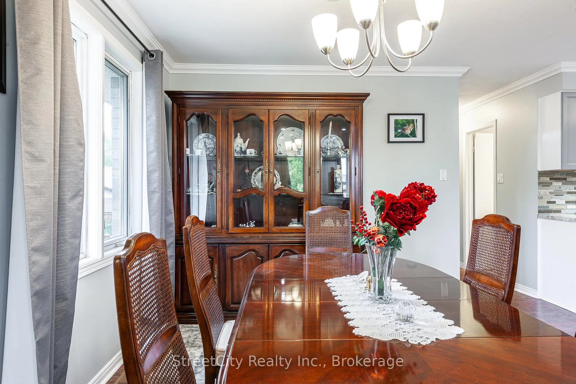 Photo 12 of 43 Freeland Drive, Stratford — HOMEH