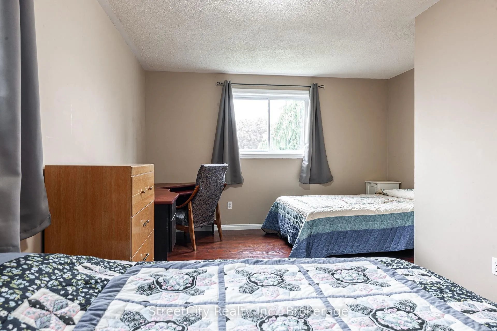 Photo 19 of 43 Freeland Drive, Stratford — HOMEH