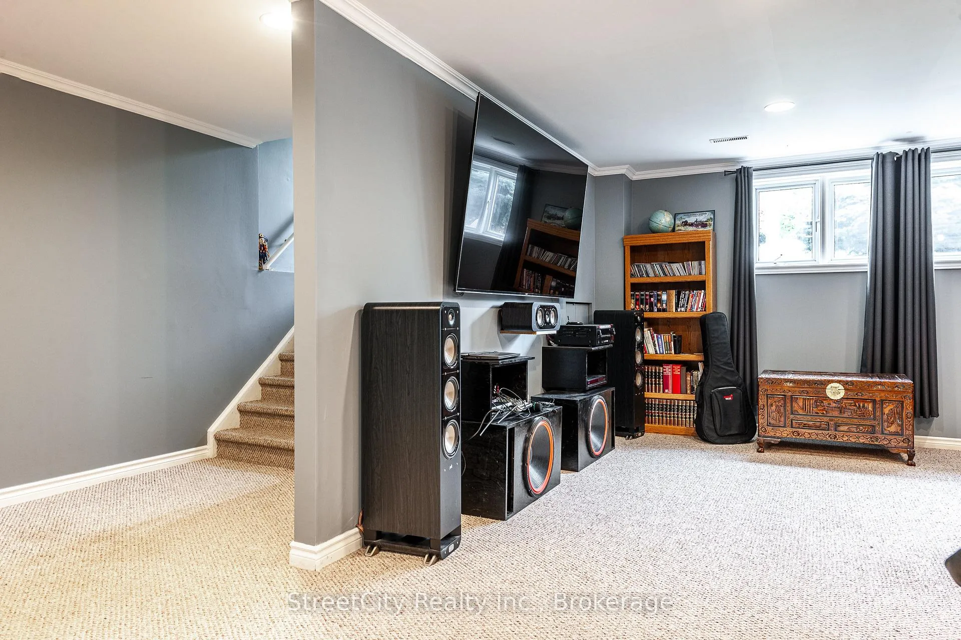 Photo 28 of 43 Freeland Drive, Stratford — HOMEH