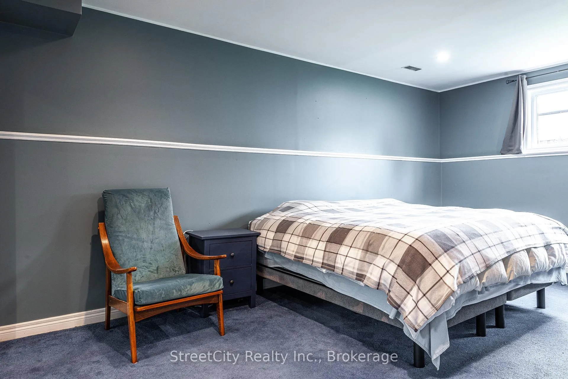 Photo 31 of 43 Freeland Drive, Stratford — HOMEH