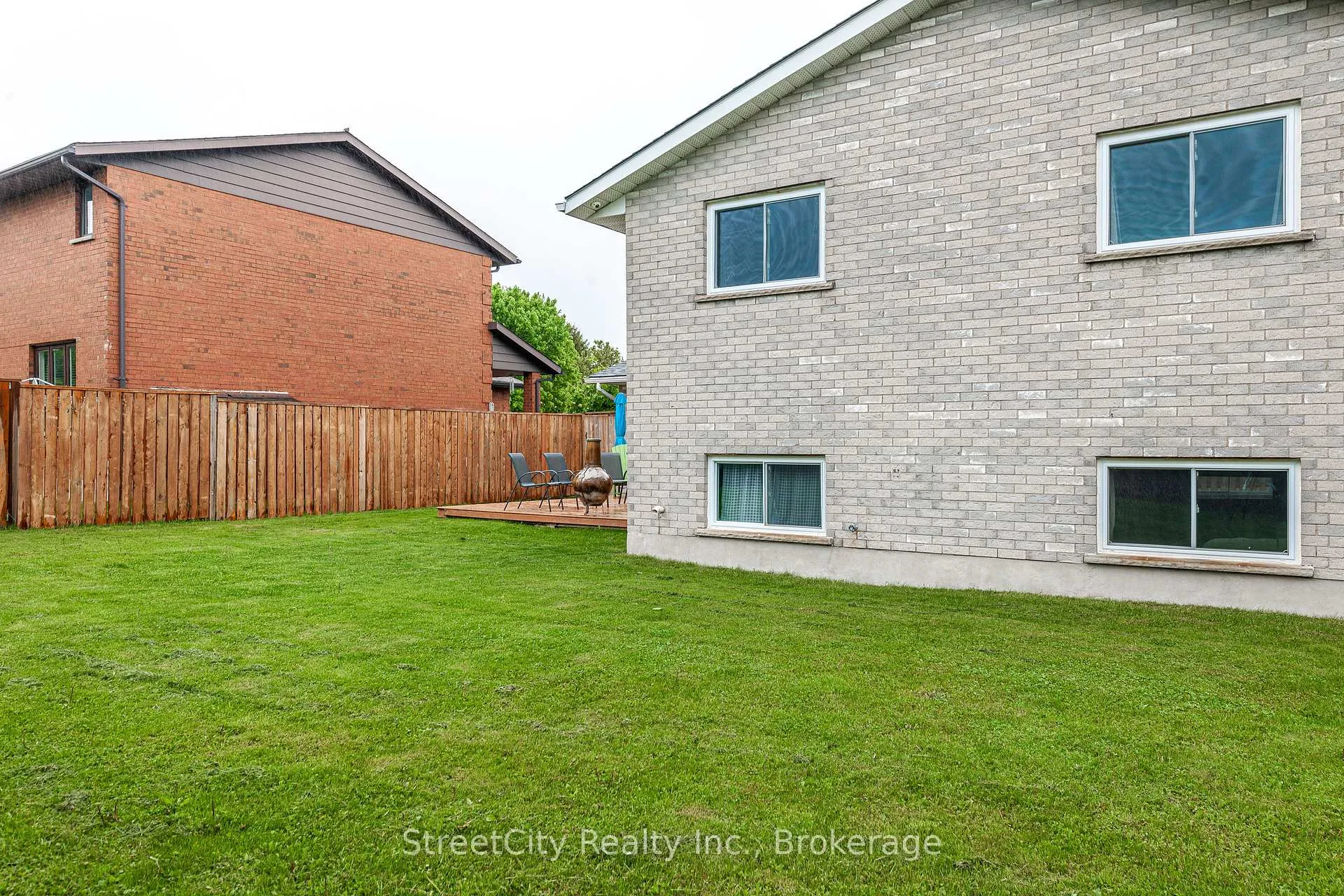 Photo 39 of 43 Freeland Drive, Stratford — HOMEH