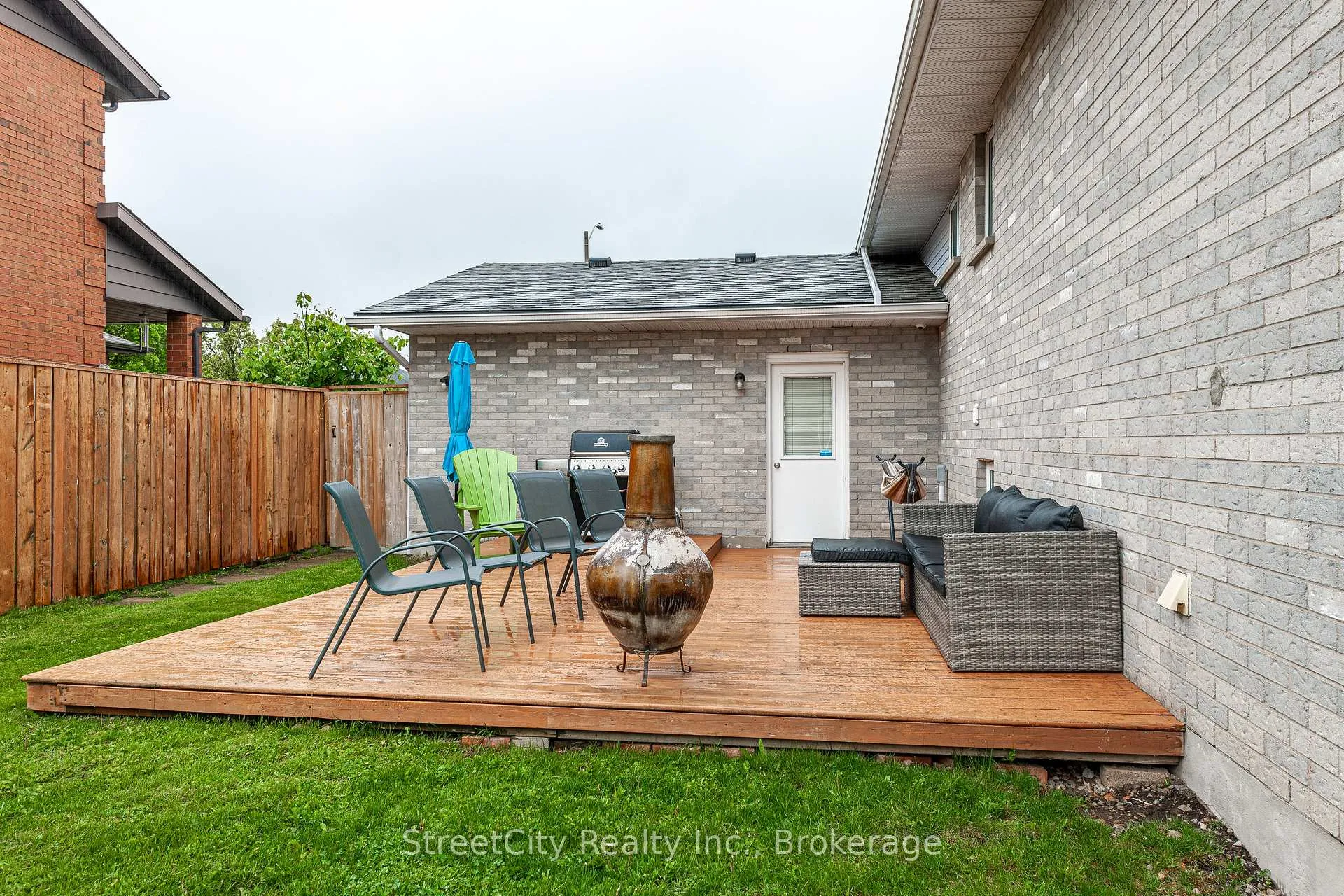 Photo 41 of 43 Freeland Drive, Stratford — HOMEH