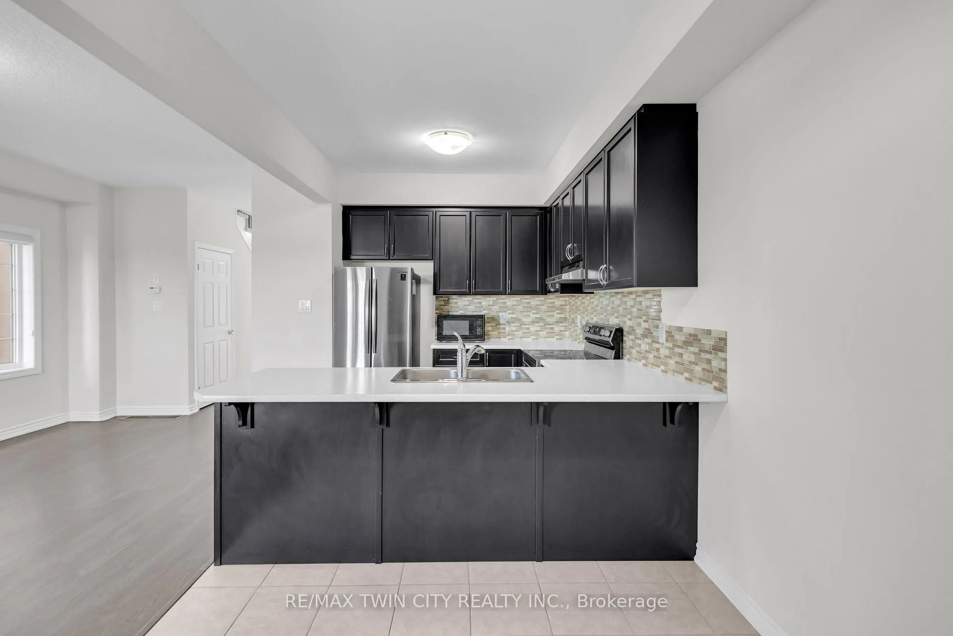 Photo 6 of 146 Flagg Avenue, Brant, Paris — HOMEH