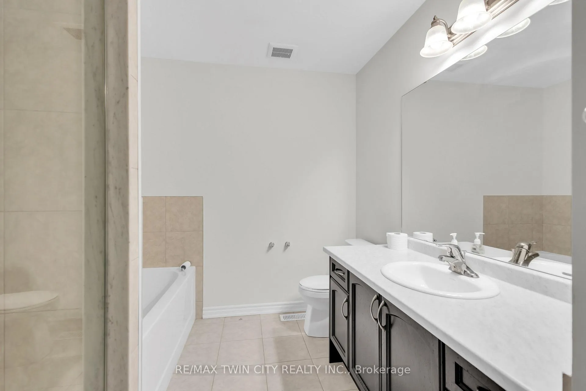 Photo 20 of 146 Flagg Avenue, Brant, Paris — HOMEH