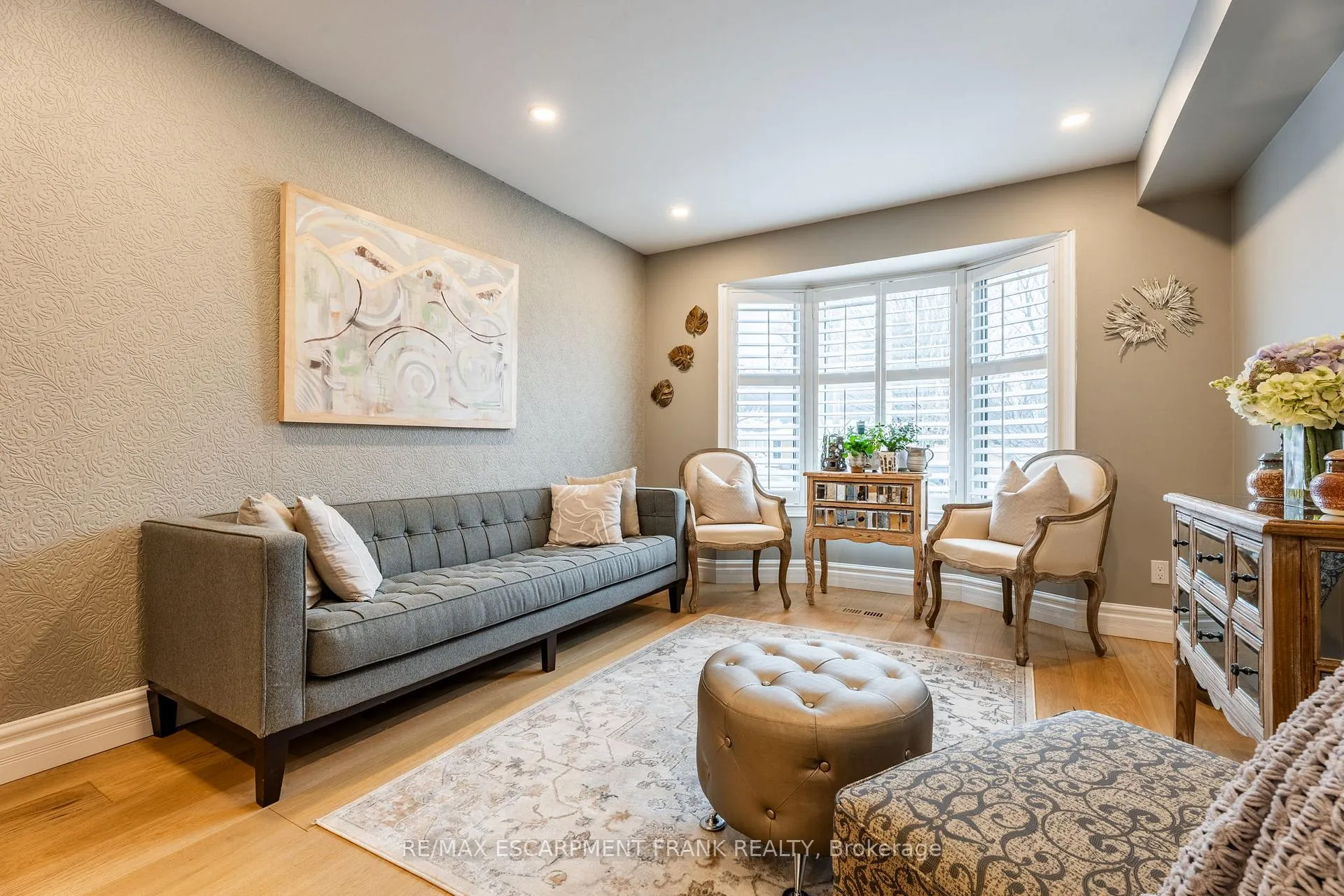 Photo 5 of 371 Knightsbridge Crescent, Hamilton, Ancaster — HOMEH