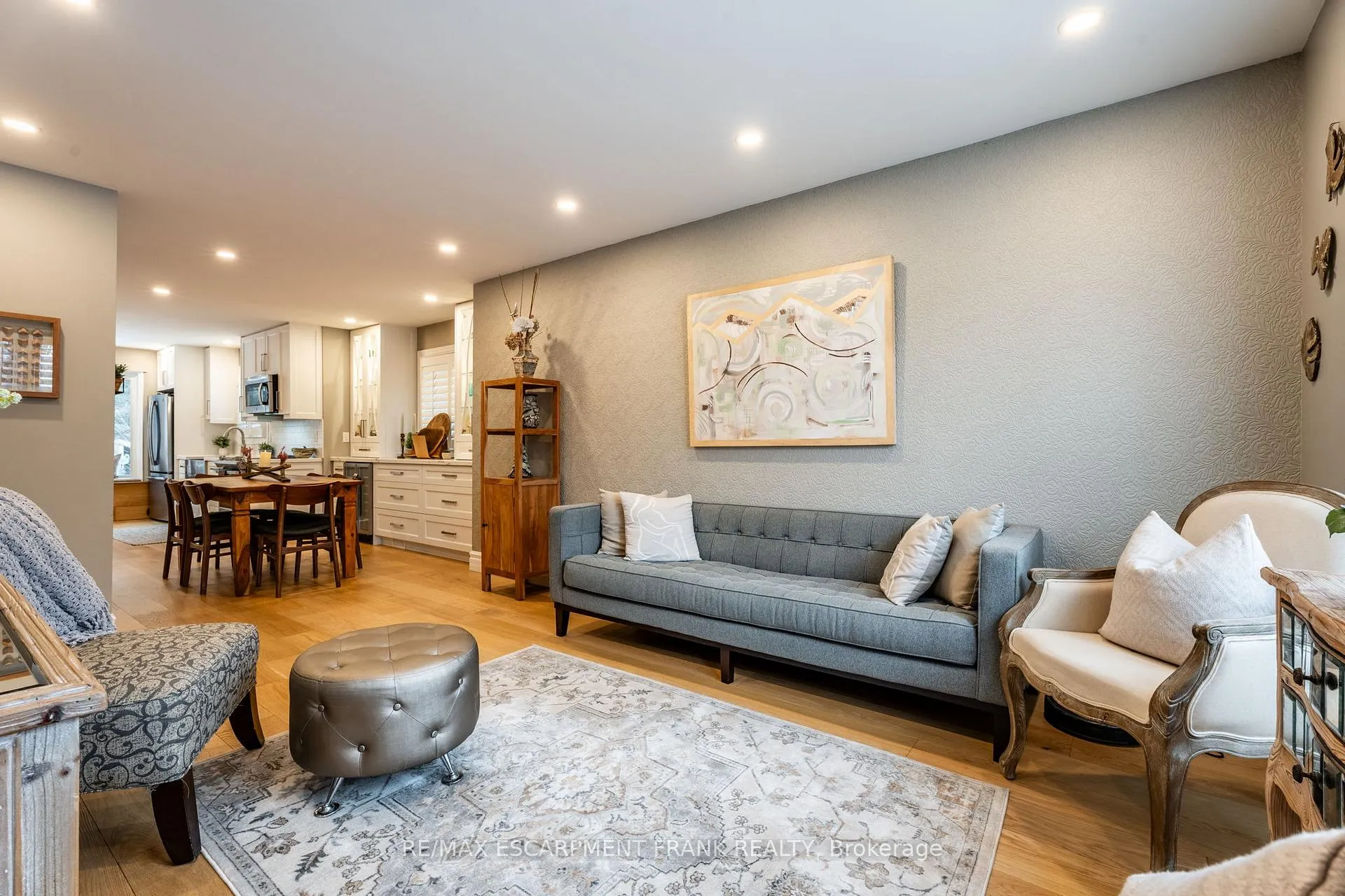 Photo 8 of 371 Knightsbridge Crescent, Hamilton, Ancaster — HOMEH