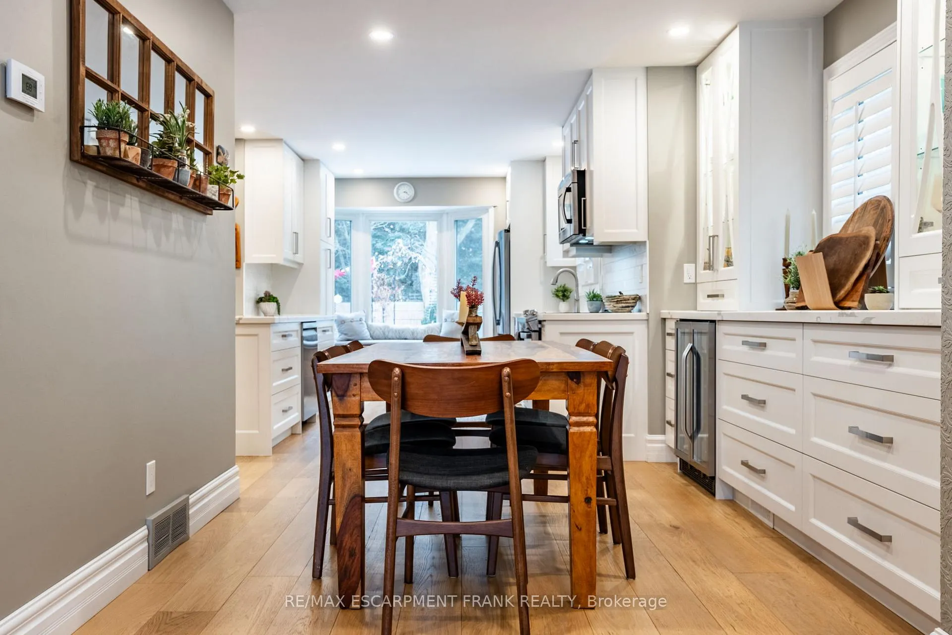 Photo 9 of 371 Knightsbridge Crescent, Hamilton, Ancaster — HOMEH