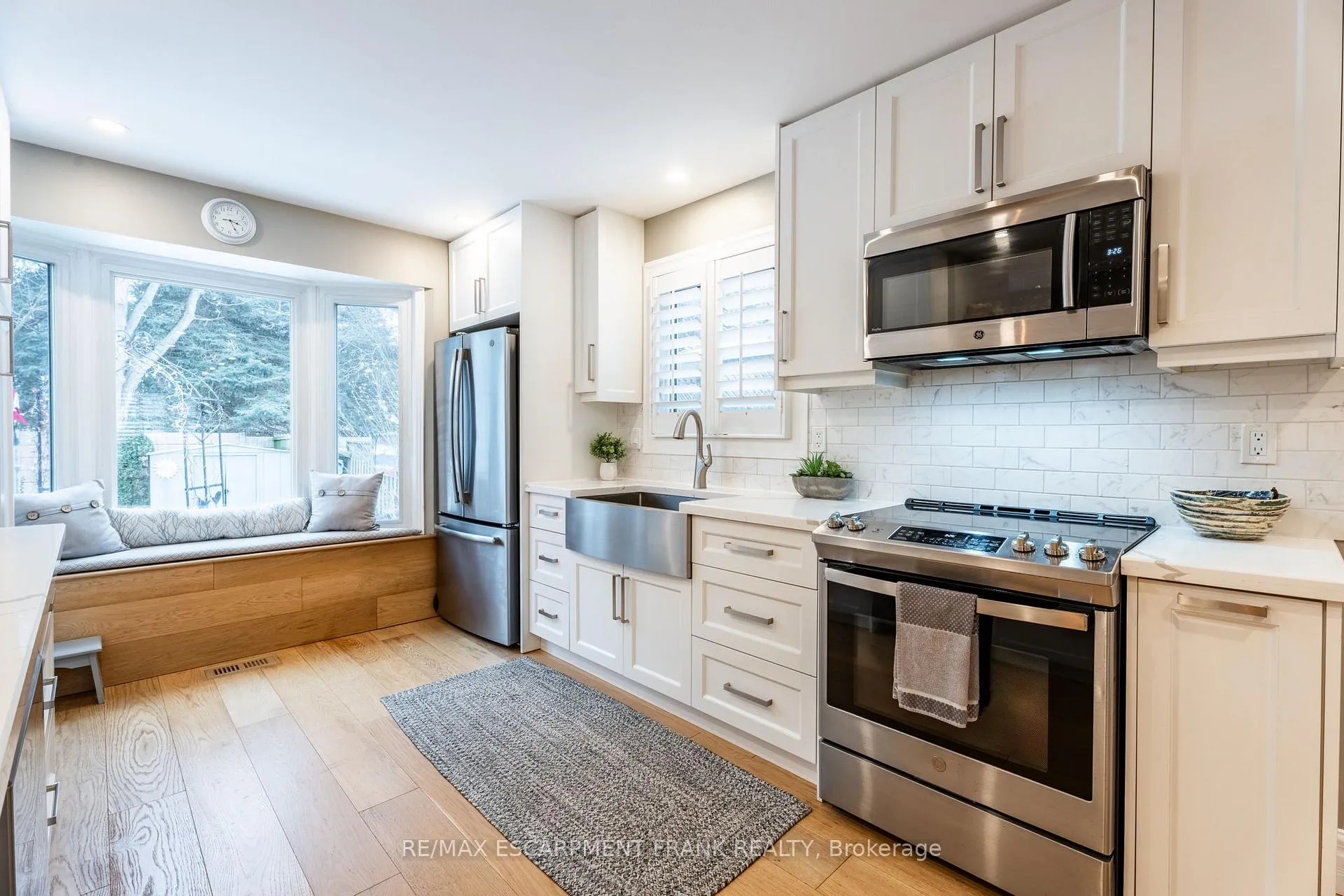 Photo 14 of 371 Knightsbridge Crescent, Hamilton, Ancaster — HOMEH
