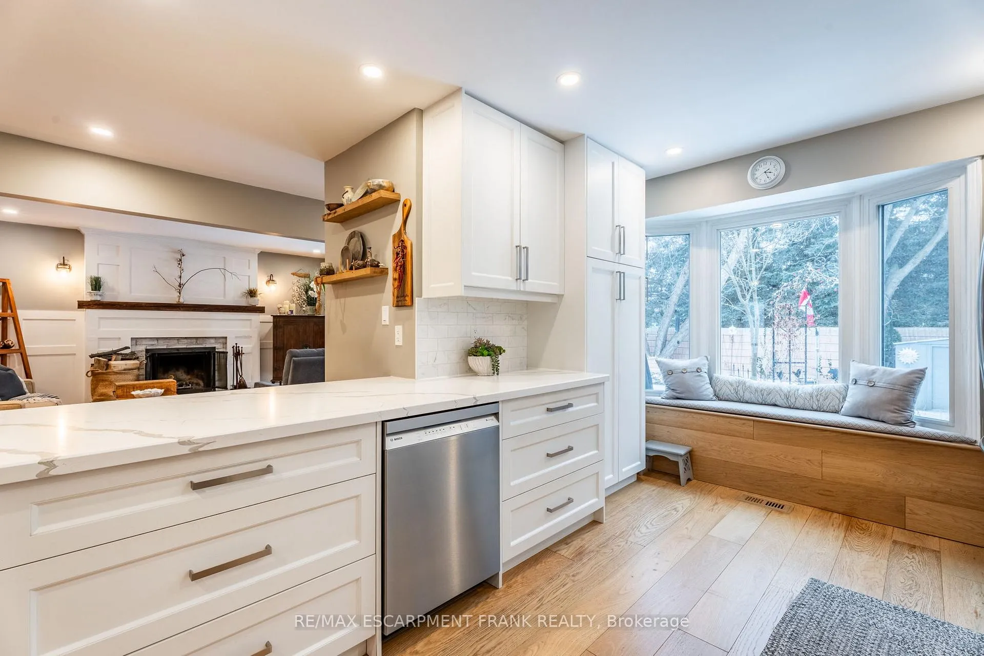 Photo 15 of 371 Knightsbridge Crescent, Hamilton, Ancaster — HOMEH