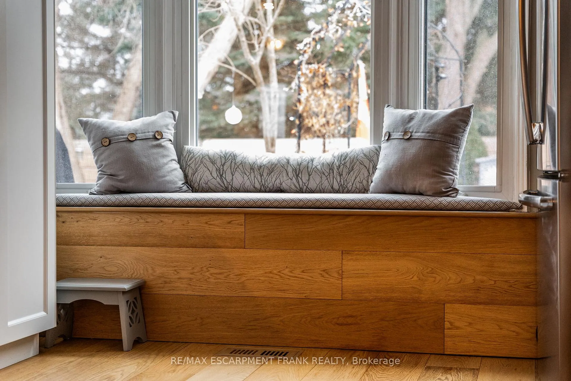 Photo 17 of 371 Knightsbridge Crescent, Hamilton, Ancaster — HOMEH