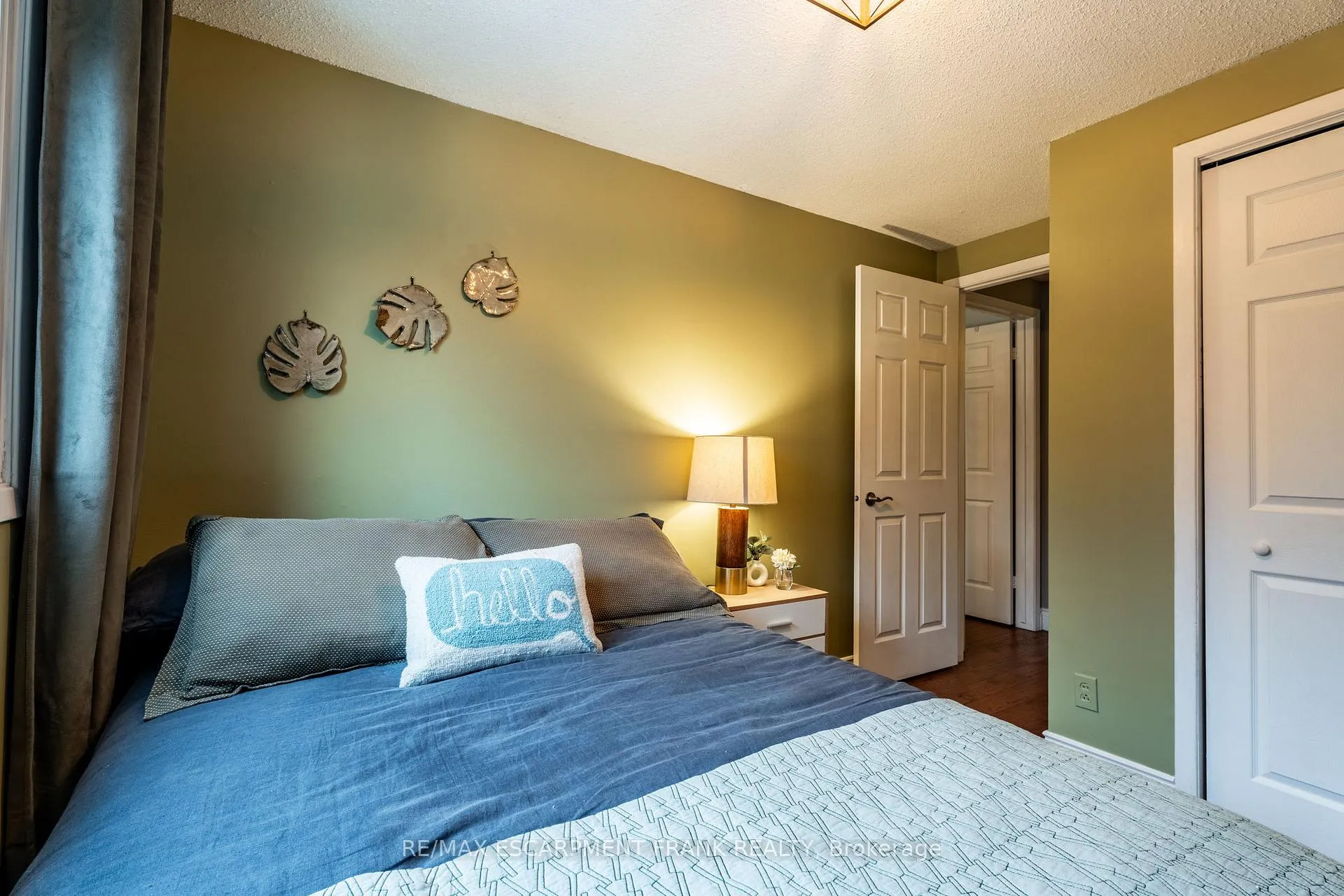 Photo 23 of 371 Knightsbridge Crescent, Hamilton, Ancaster — HOMEH