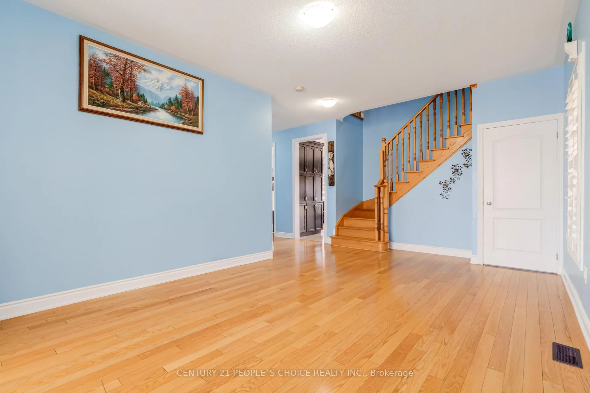 Photo 8 of 89 Education Road, Brampton, Bram East — HOMEH