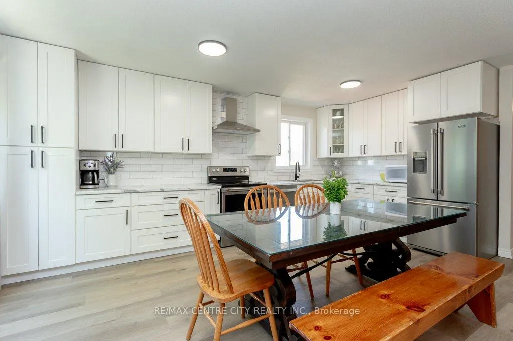 Photo 11 of 55 Melanie Drive E, Aylmer — HOMEH