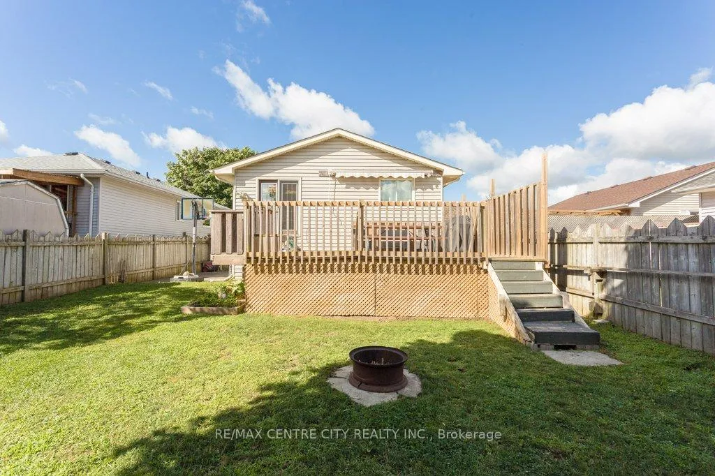 Photo 36 of 55 Melanie Drive E, Aylmer — HOMEH