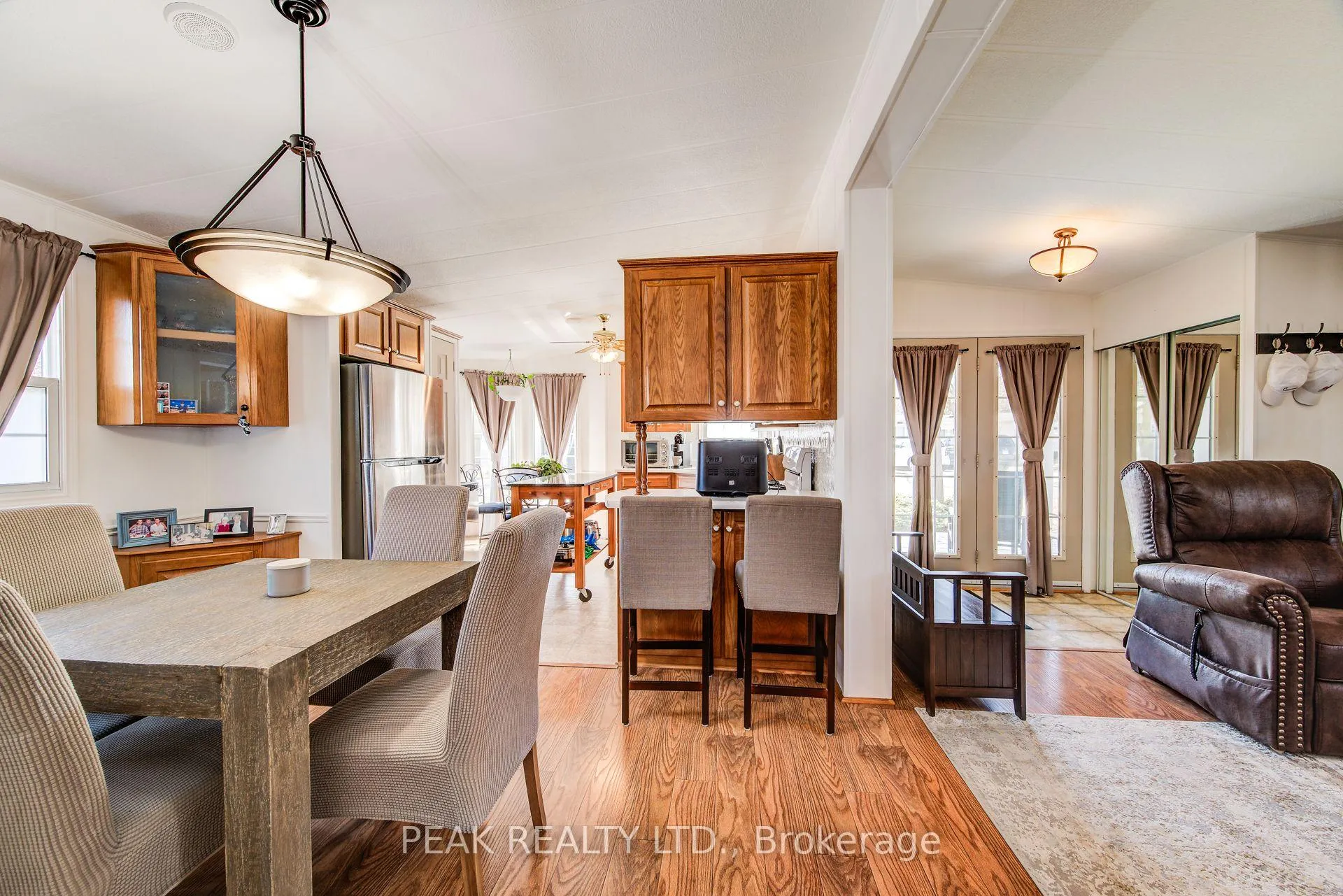 Photo 15 of Unit 355, 580 Beaver Creek Road, Waterloo — HOMEH