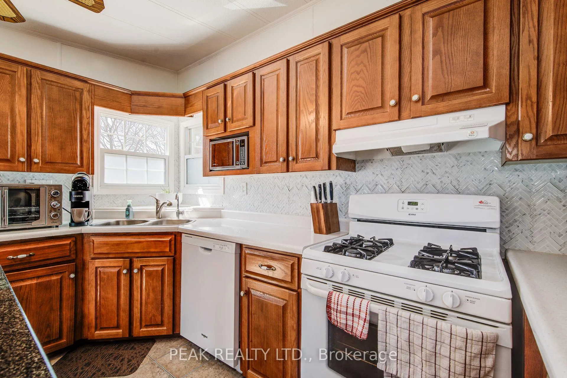 Photo 18 of Unit 355, 580 Beaver Creek Road, Waterloo — HOMEH