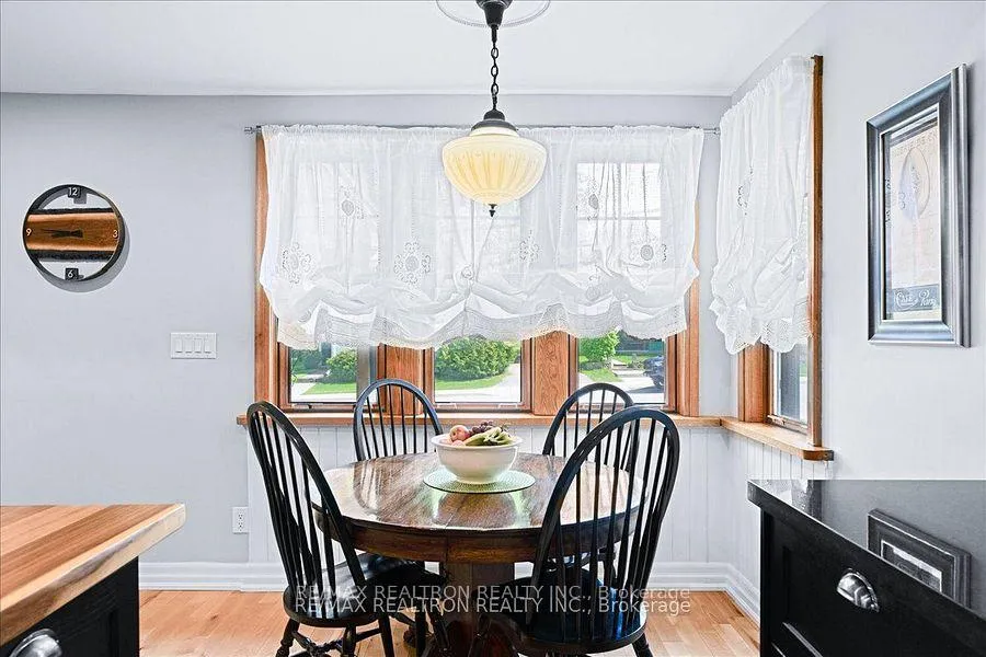 Photo 8 of 6 Mill Street E, Springwater, Hillsdale — HOMEH