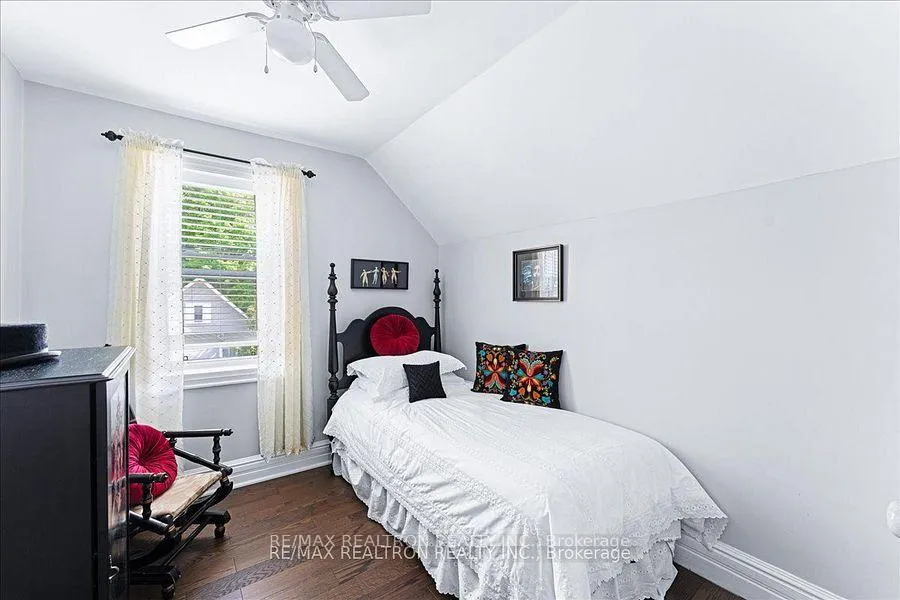 Photo 22 of 6 Mill Street E, Springwater, Hillsdale — HOMEH