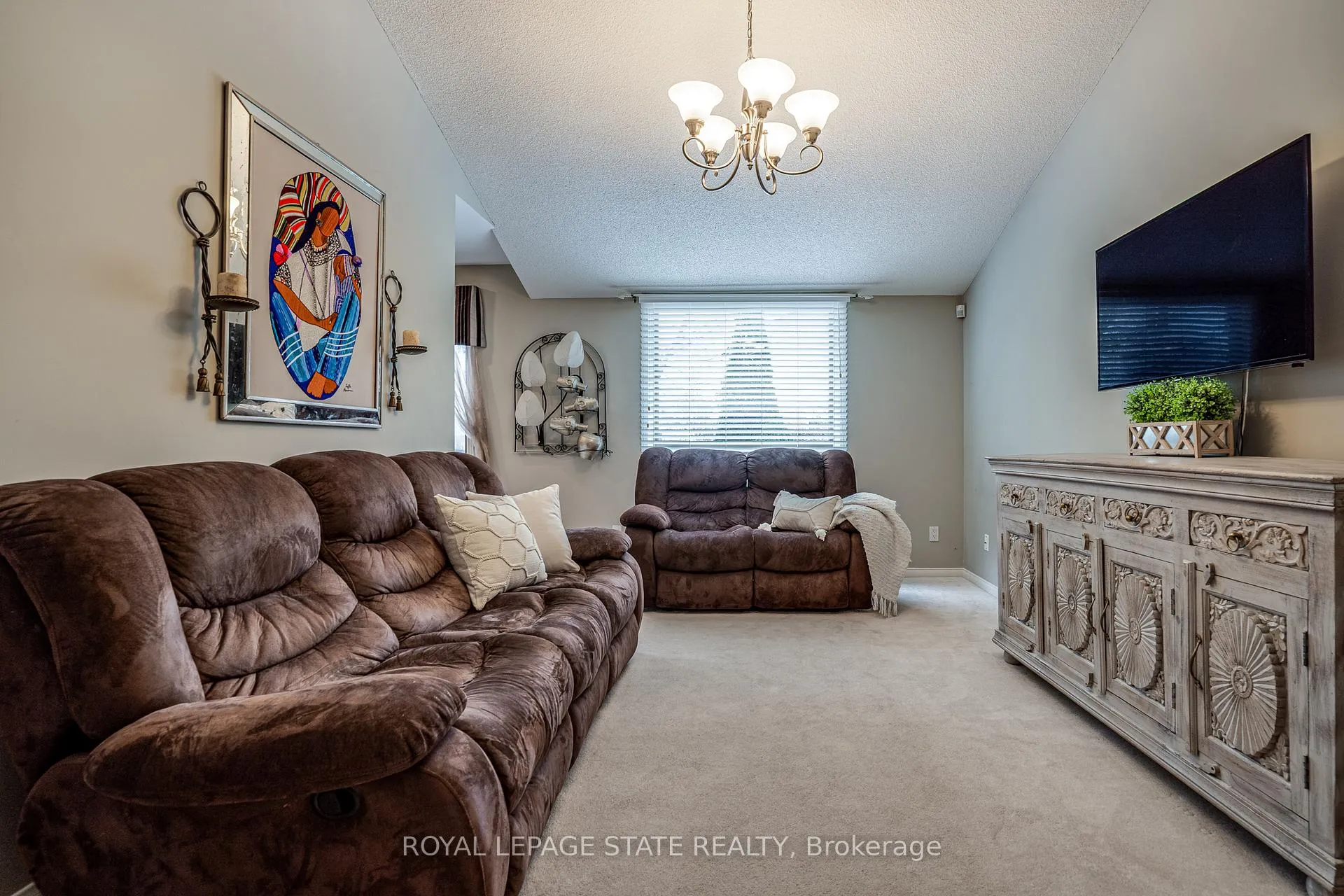 Photo 16 of 19 Claudette Gate, Hamilton, Falkirk — HOMEH