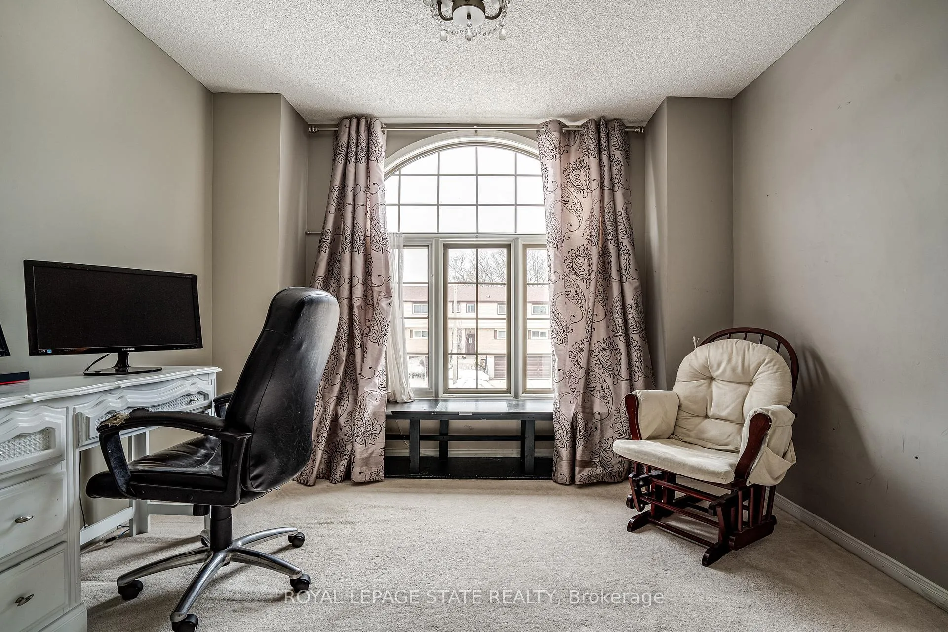 Photo 31 of 19 Claudette Gate, Hamilton, Falkirk — HOMEH