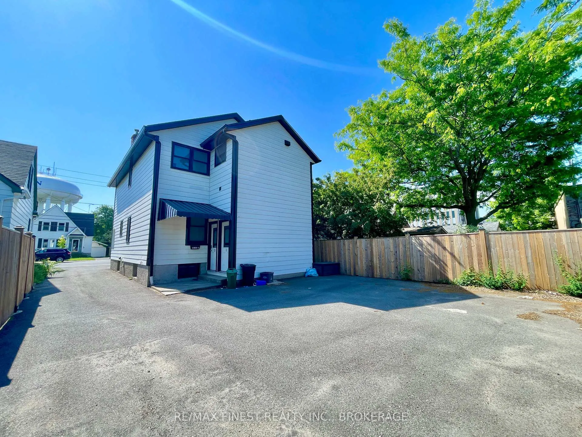 Photo 5 of 18 Drayton Avenue, Kingston, East of Sir John A. Blvd — HOMEH