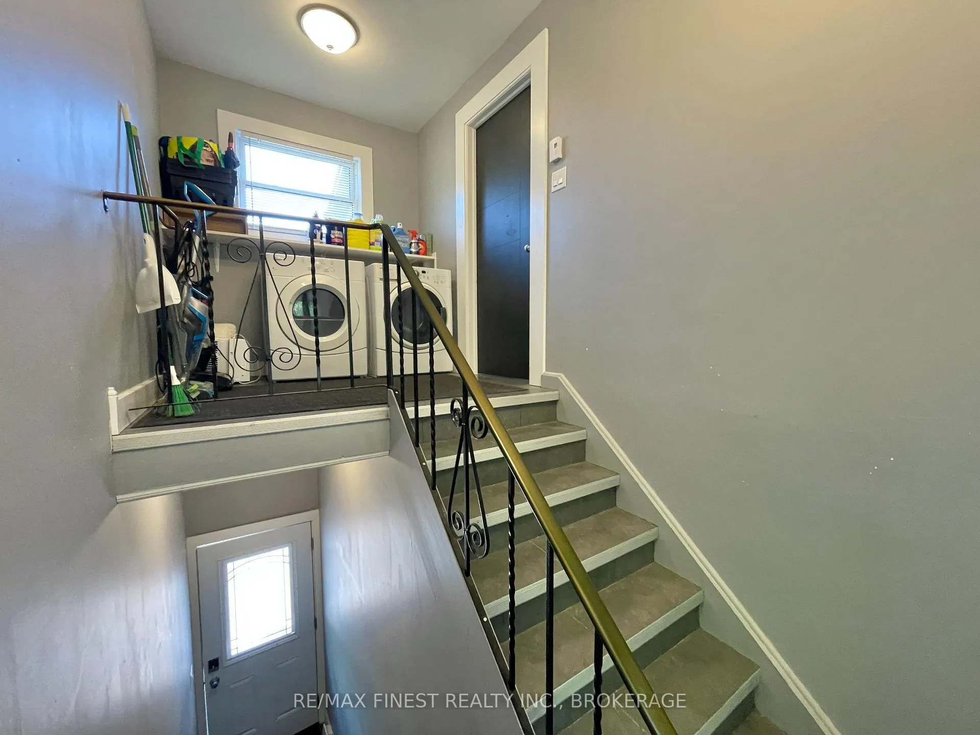 Photo 7 of 18 Drayton Avenue, Kingston, East of Sir John A. Blvd — HOMEH