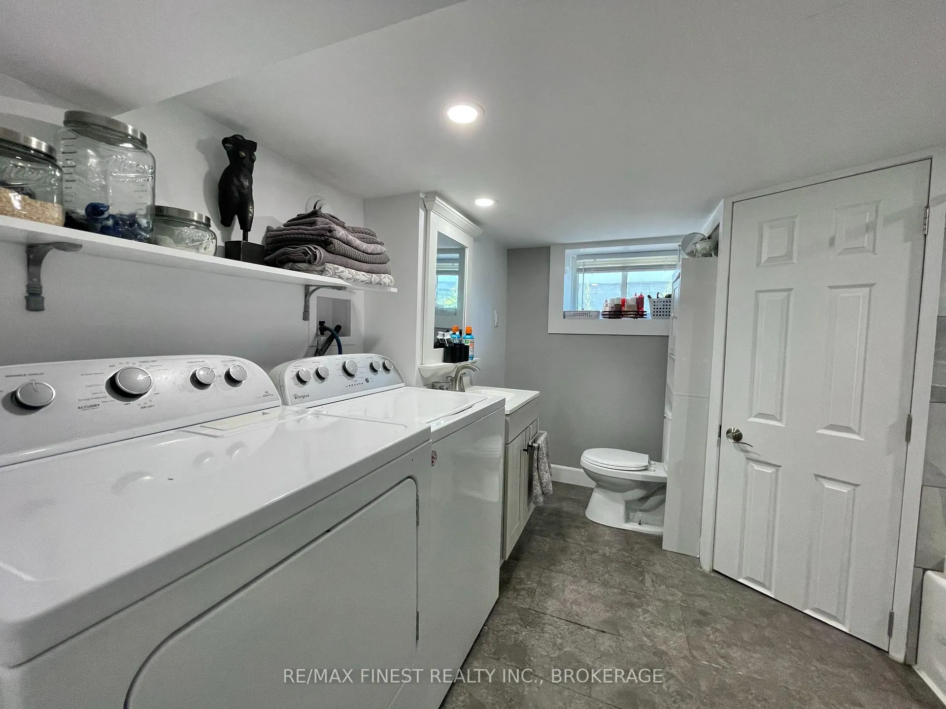 Photo 33 of 18 Drayton Avenue, Kingston, East of Sir John A. Blvd — HOMEH