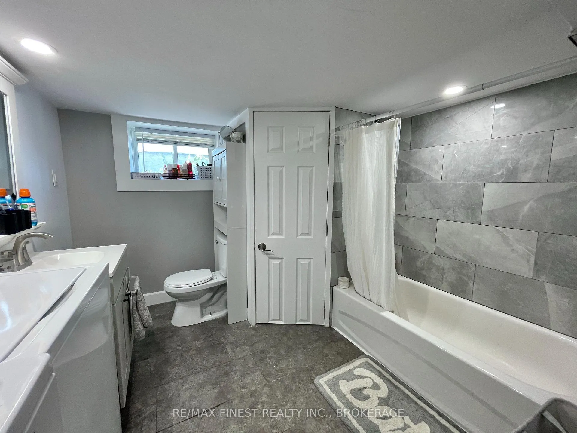 Photo 34 of 18 Drayton Avenue, Kingston, East of Sir John A. Blvd — HOMEH