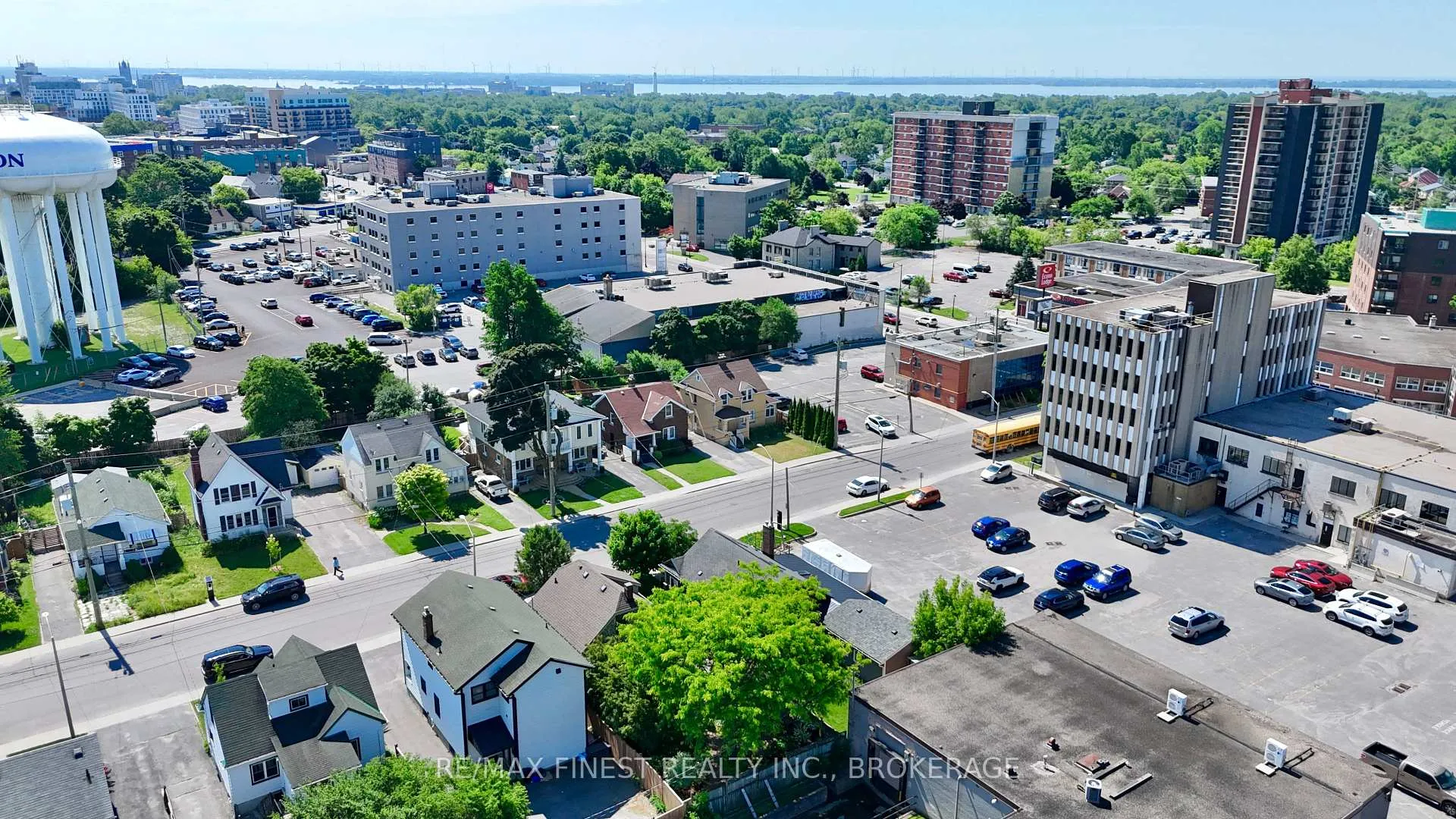 Photo 38 of 18 Drayton Avenue, Kingston, East of Sir John A. Blvd — HOMEH