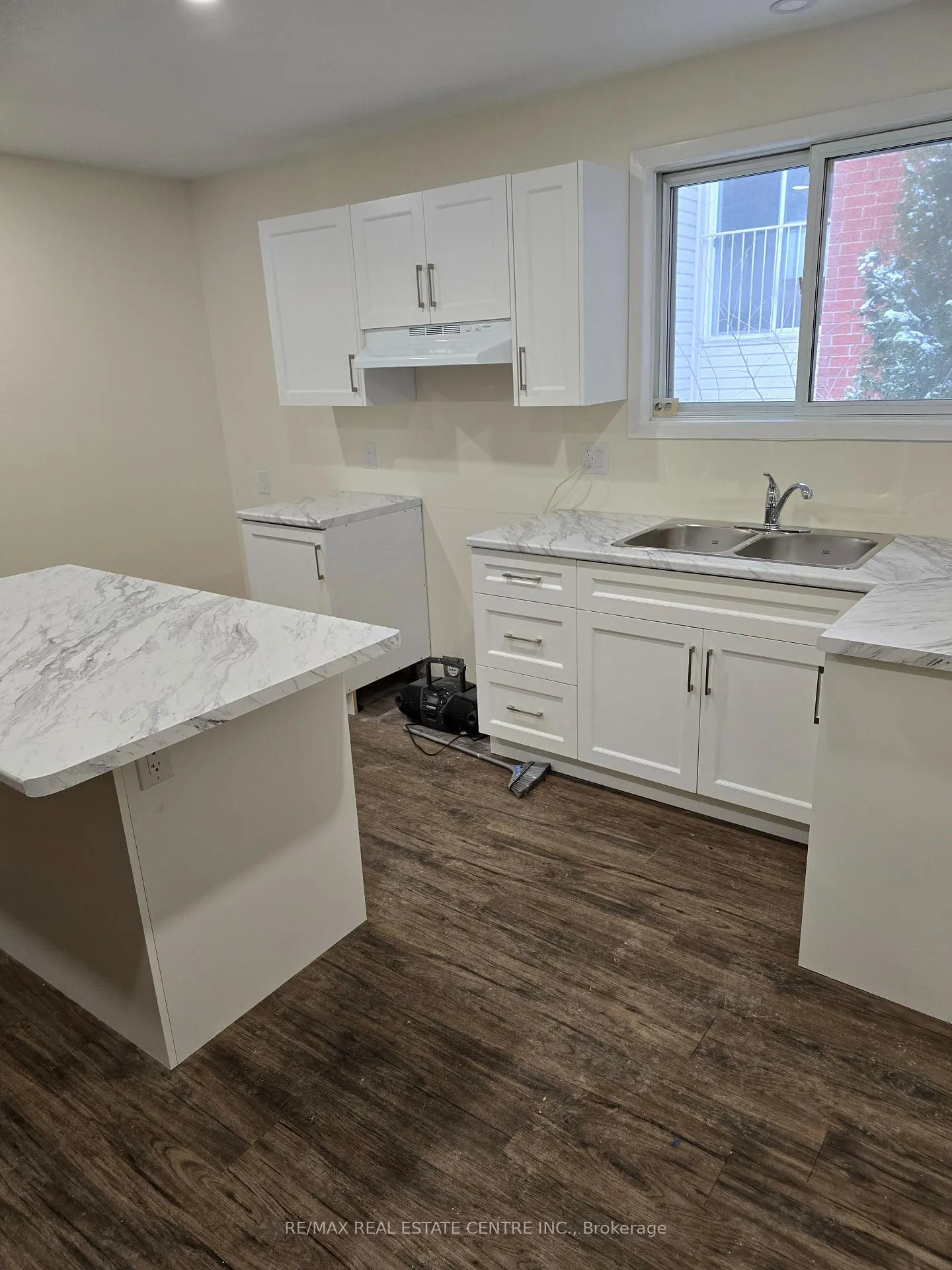 Photo 2 of 19 Bricker Avenue, Waterloo — HOMEH