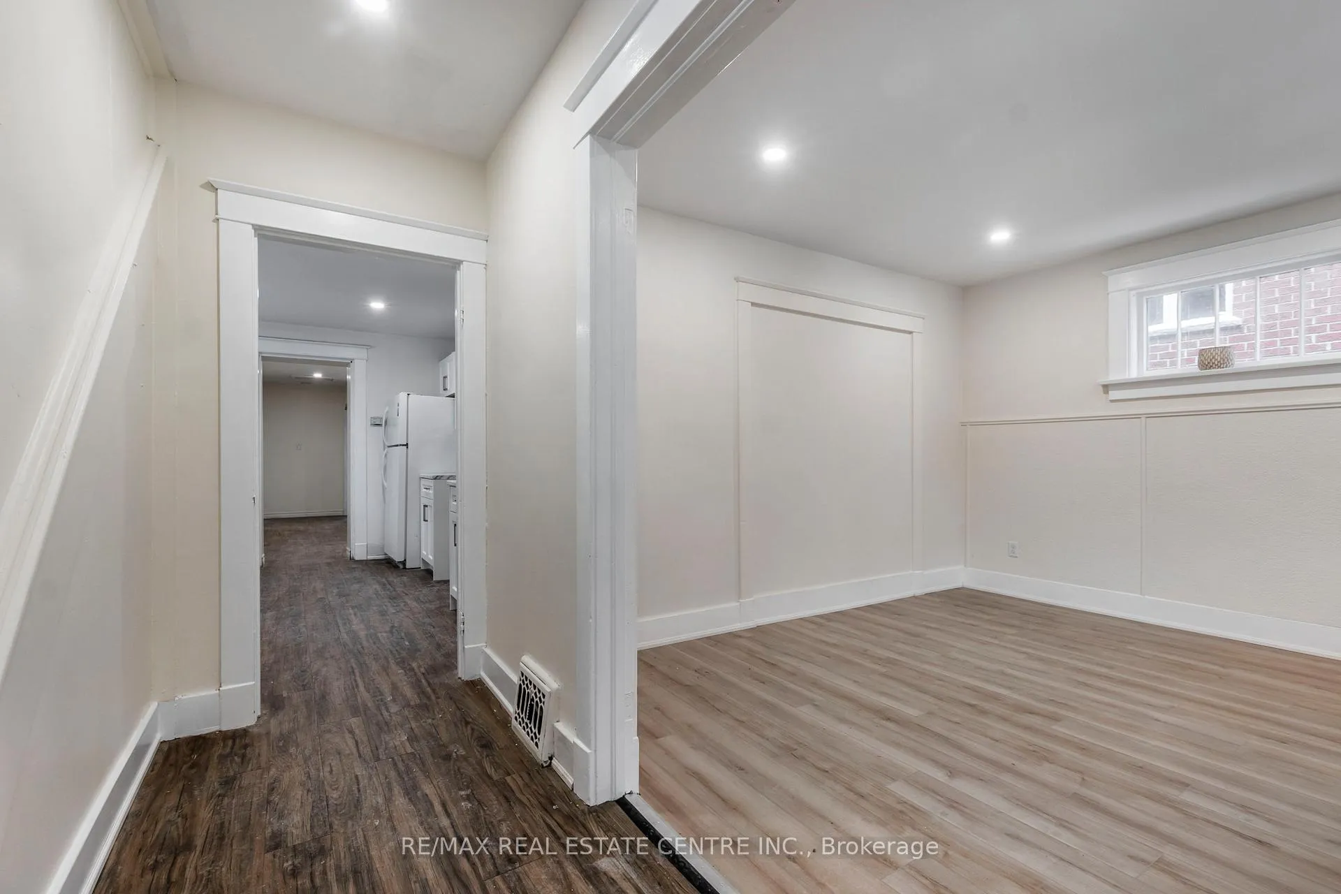 Photo 7 of 19 Bricker Avenue, Waterloo — HOMEH