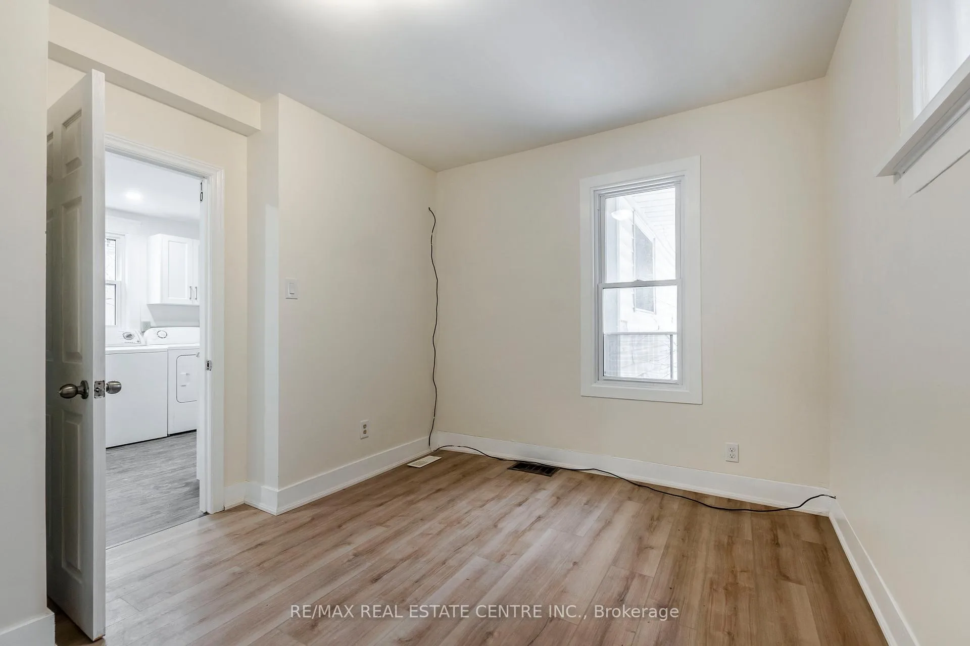 Photo 11 of 19 Bricker Avenue, Waterloo — HOMEH