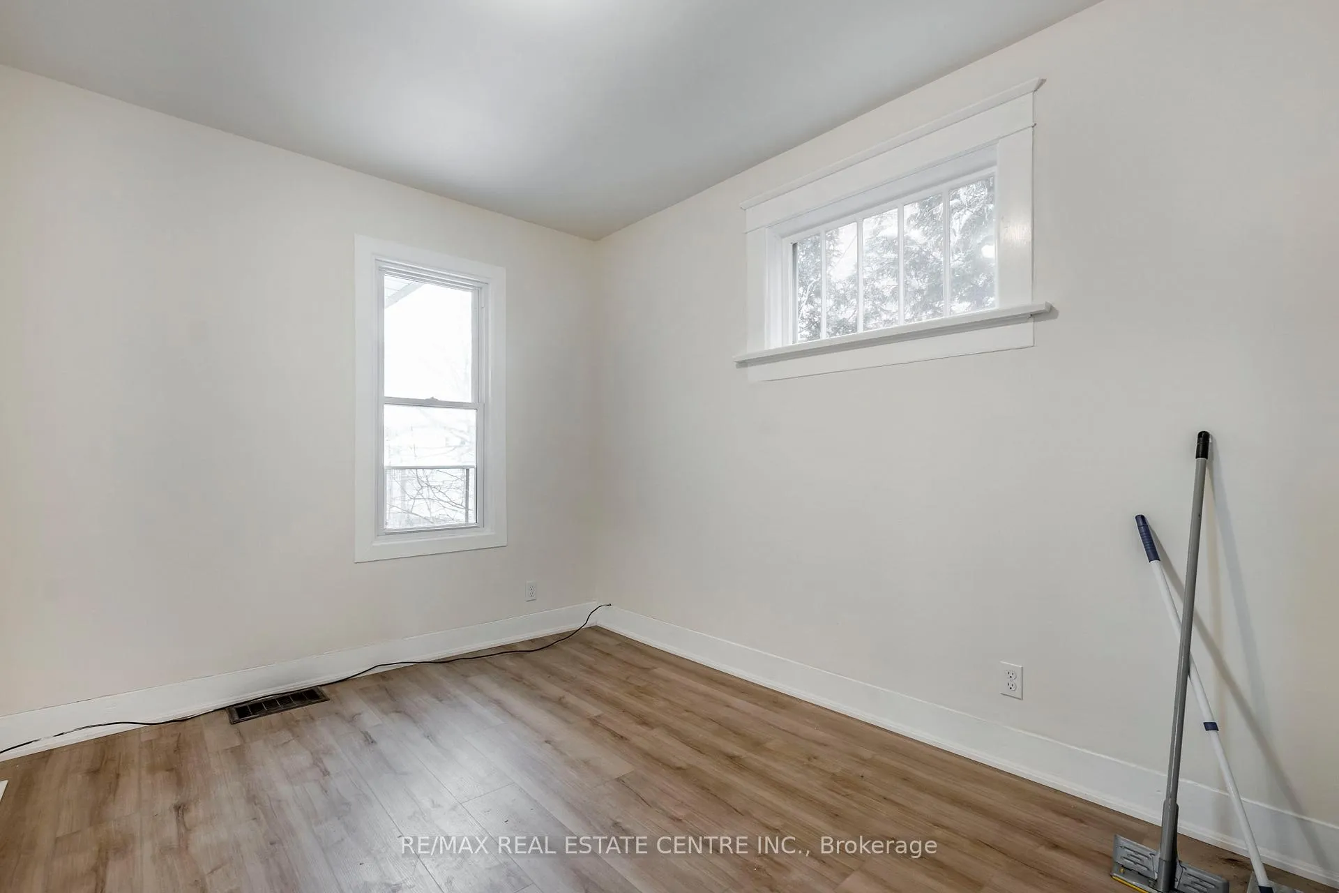 Photo 12 of 19 Bricker Avenue, Waterloo — HOMEH