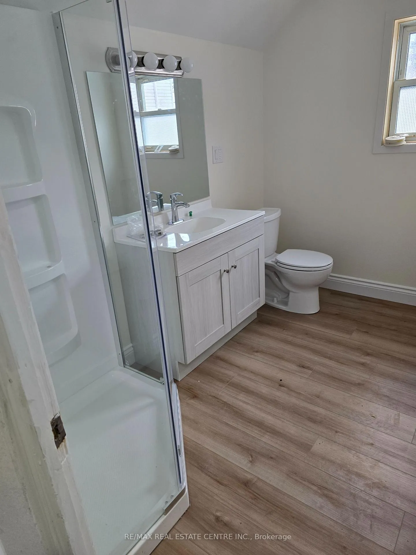 Photo 16 of 19 Bricker Avenue, Waterloo — HOMEH