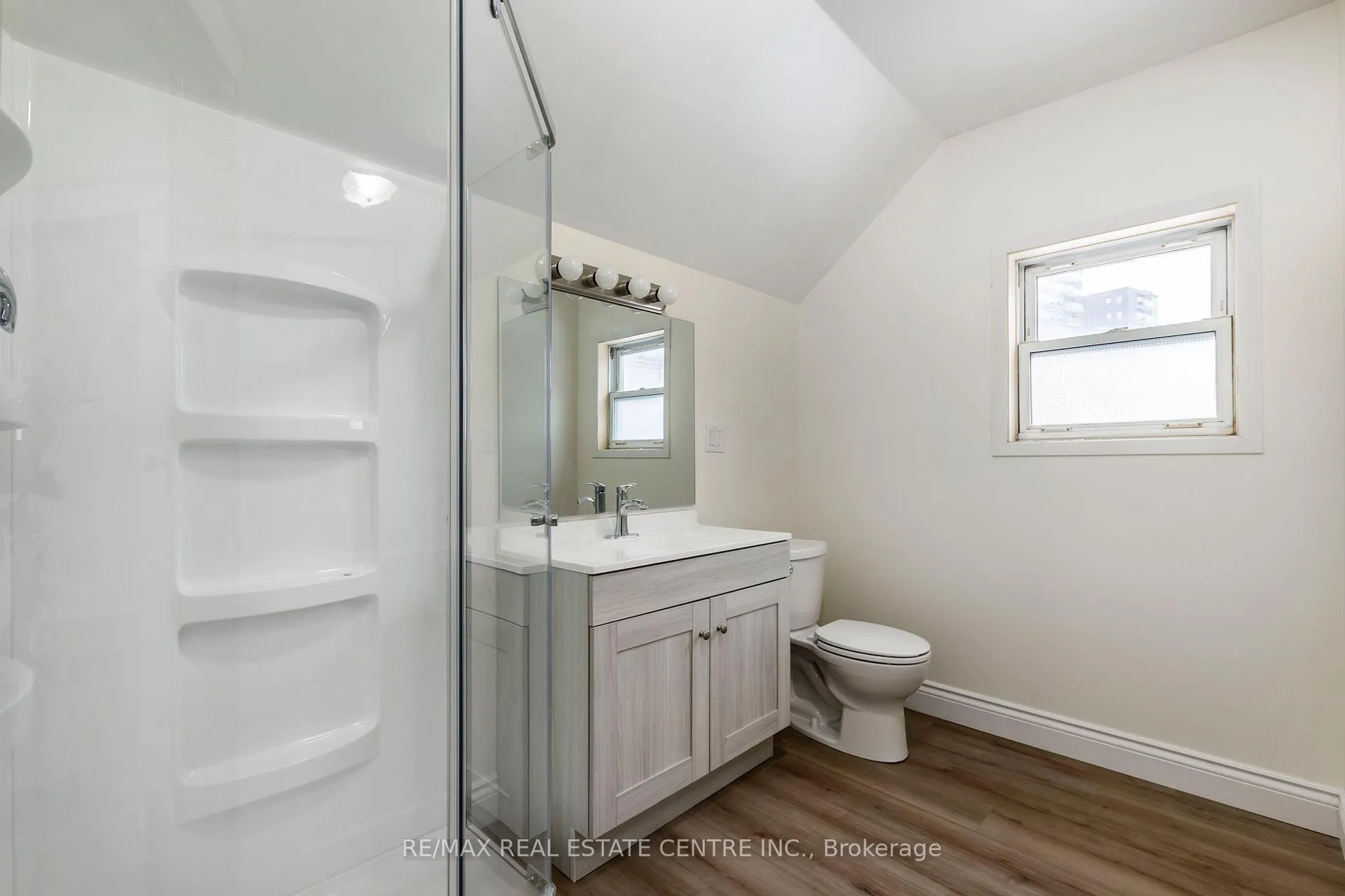 Photo 17 of 19 Bricker Avenue, Waterloo — HOMEH