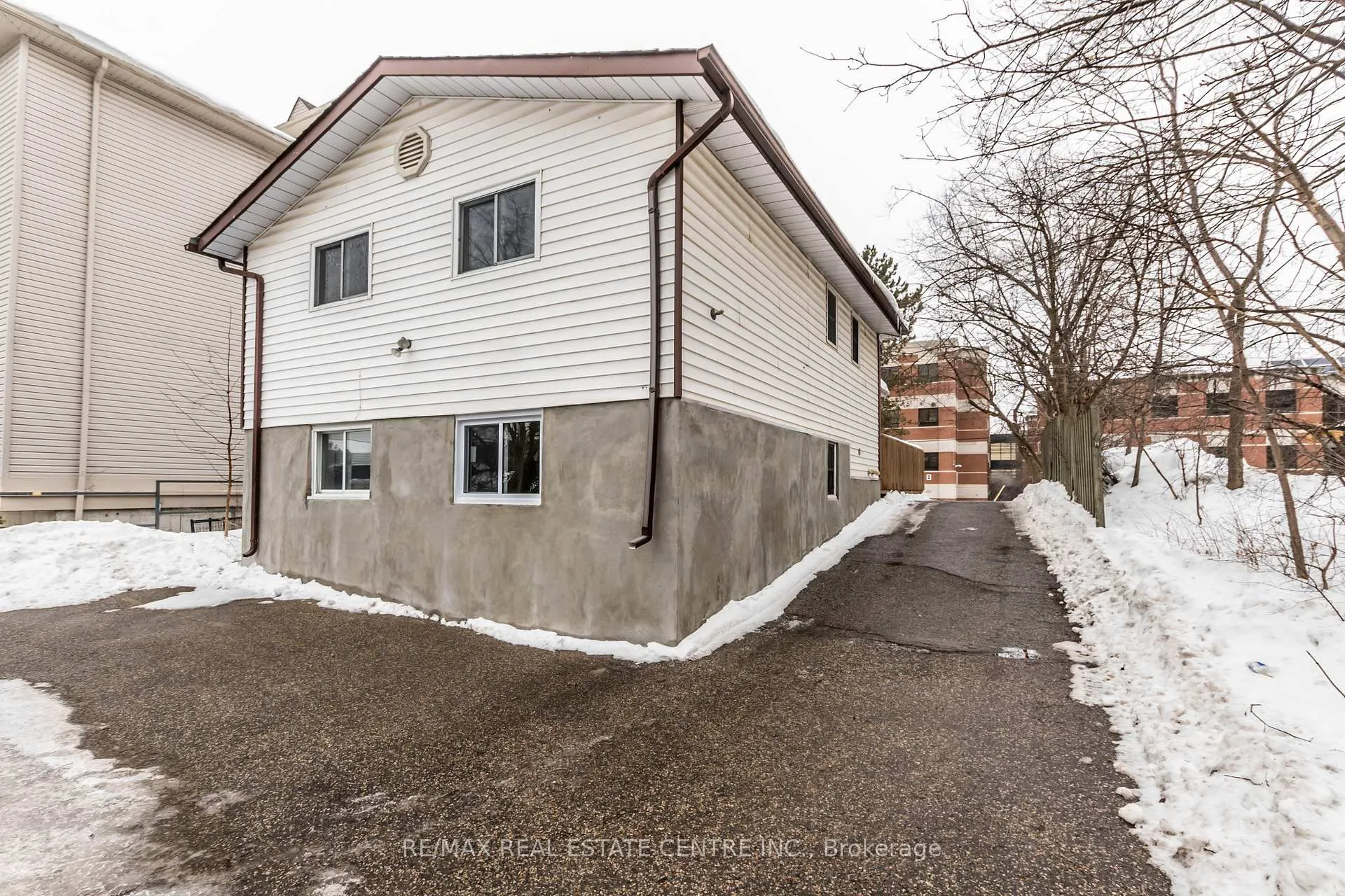 Photo 29 of 19 Bricker Avenue, Waterloo — HOMEH