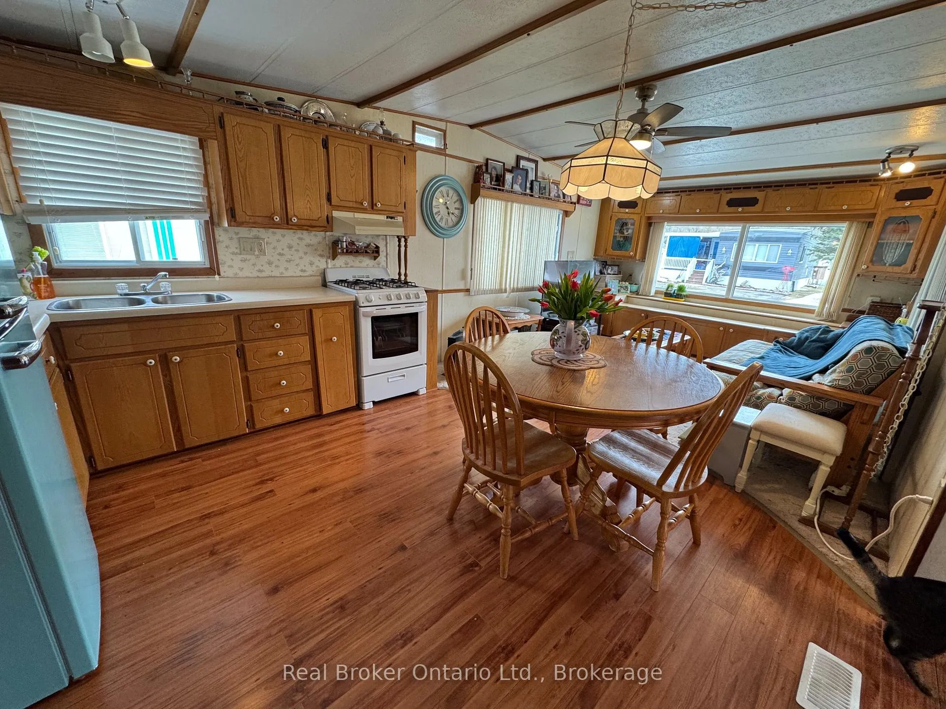 Photo 3 of Unit 194, 580 Beaver Creek Road, Waterloo — HOMEH