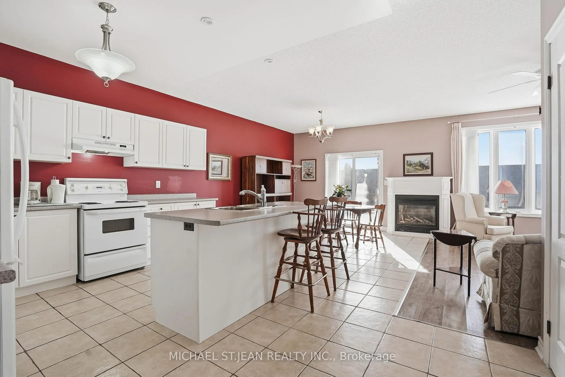Photo 13 of 11 Sidare Court, Grimsby, Grimsby Beach — HOMEH
