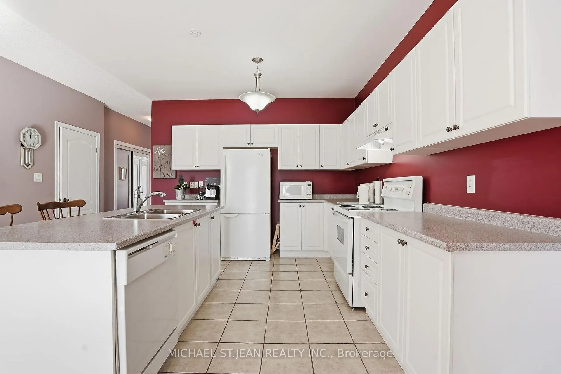 Photo 14 of 11 Sidare Court, Grimsby, Grimsby Beach — HOMEH