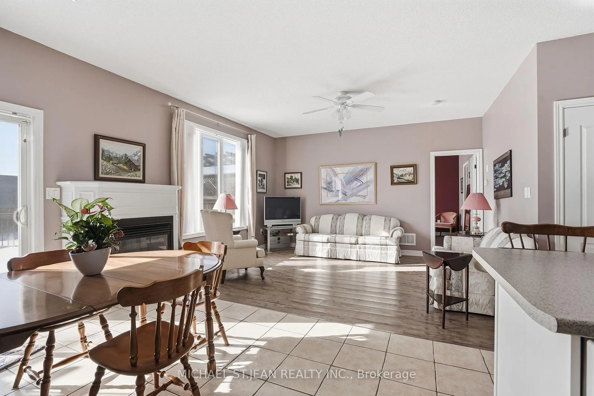 Photo 17 of 11 Sidare Court, Grimsby, Grimsby Beach — HOMEH