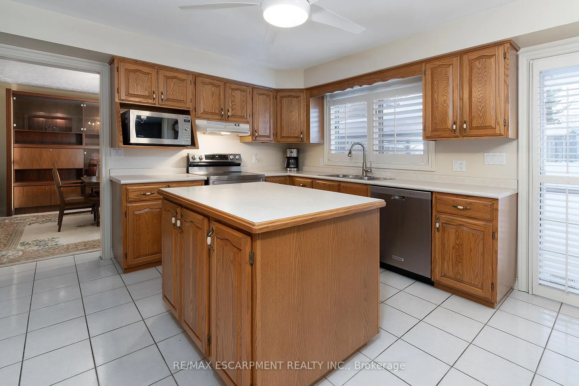 Photo 11 of 6005 Mountaingate Drive, Niagara Falls, Church's Lane — HOMEH