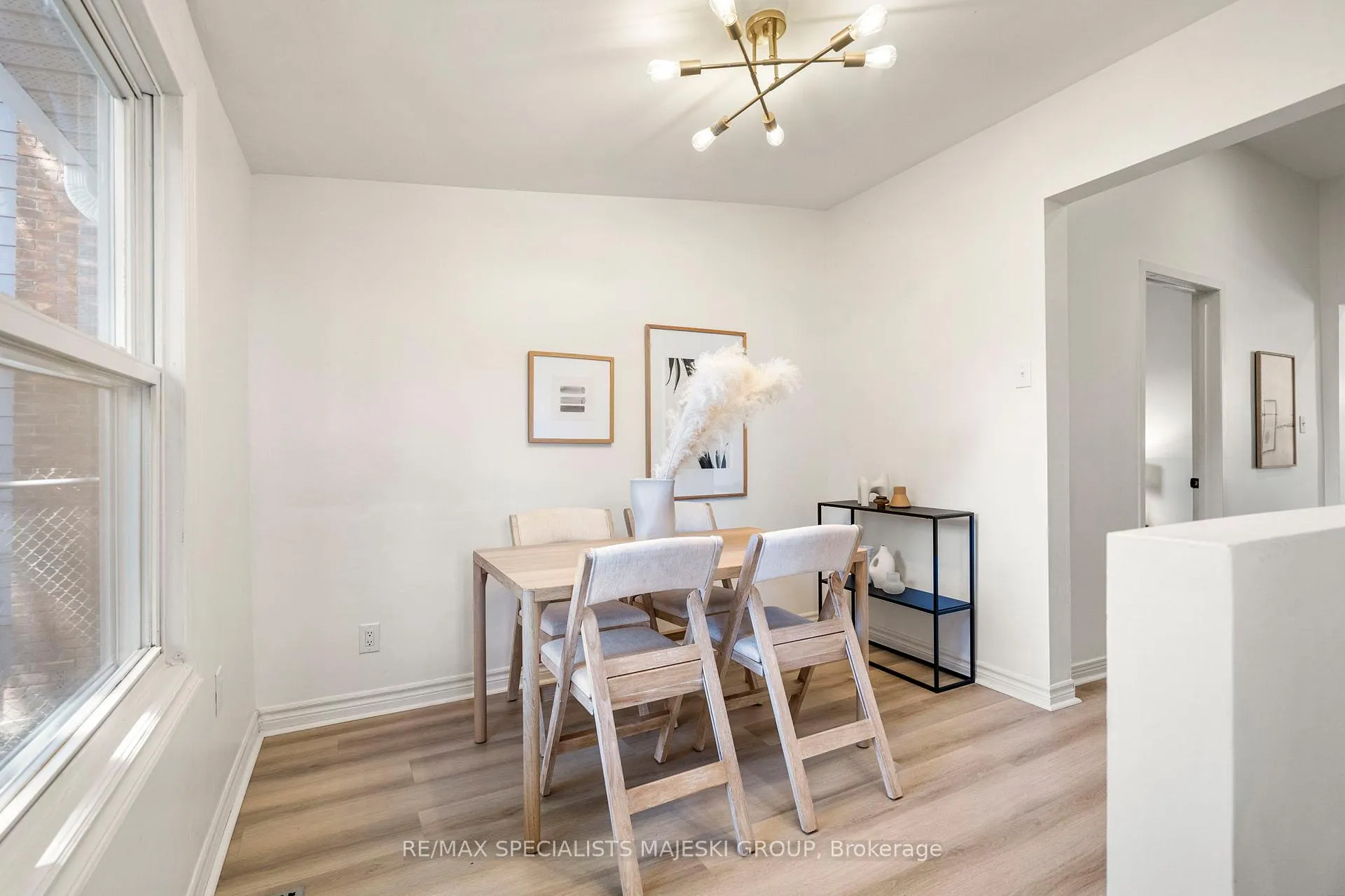 Photo 18 of 180 Wood Street E, Hamilton, North End — HOMEH
