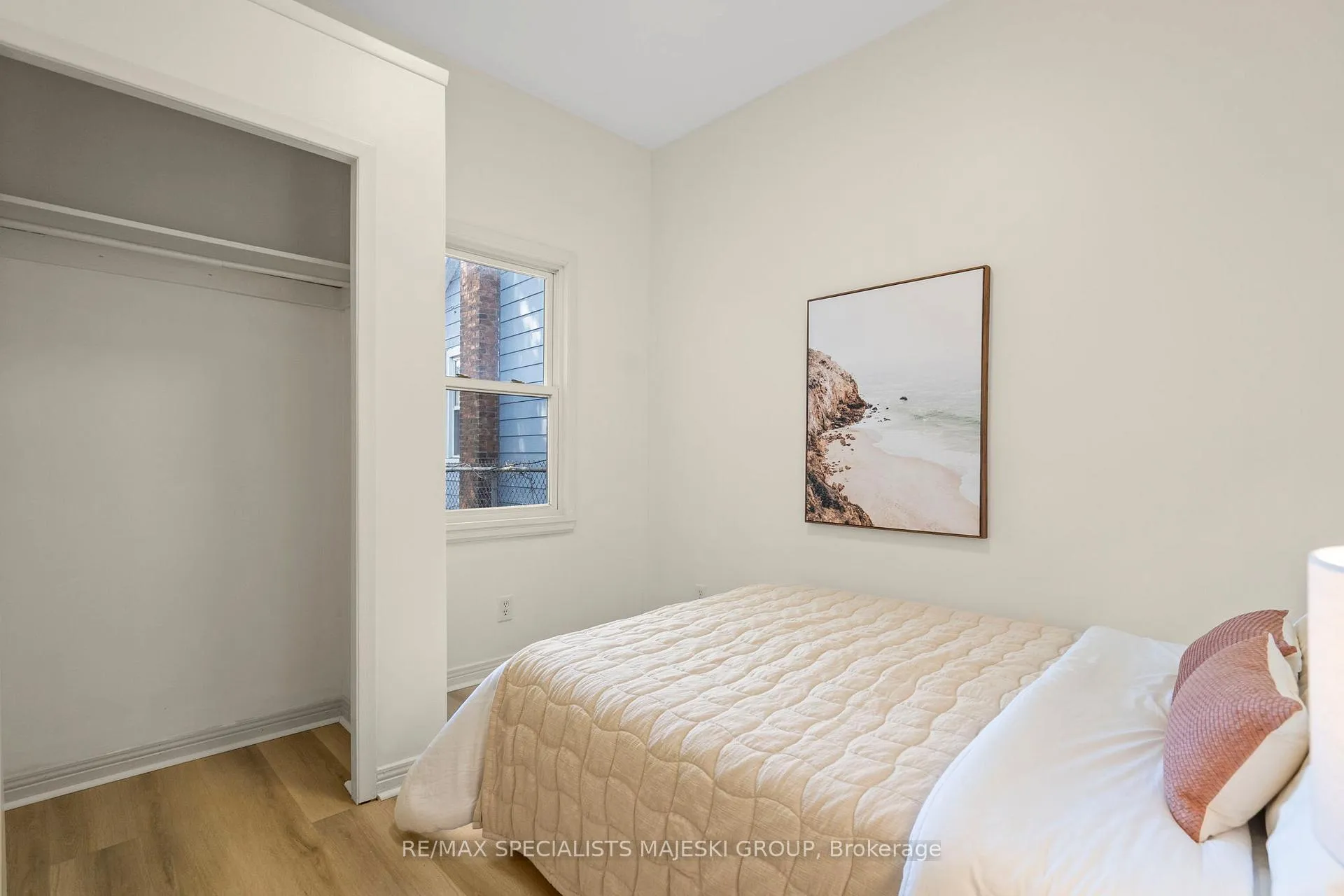 Photo 23 of 180 Wood Street E, Hamilton, North End — HOMEH