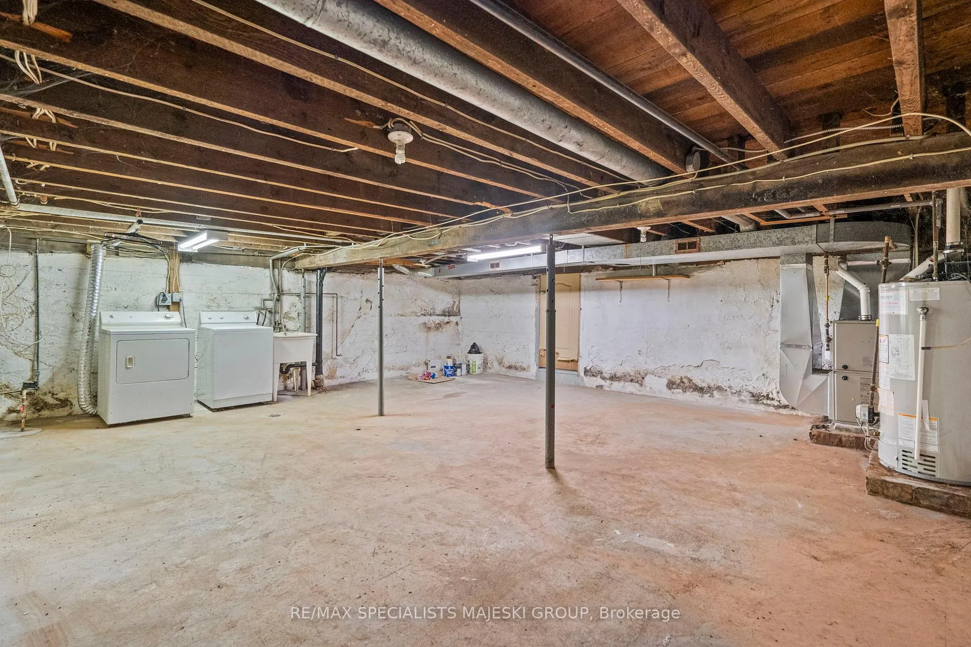 Photo 26 of 180 Wood Street E, Hamilton, North End — HOMEH