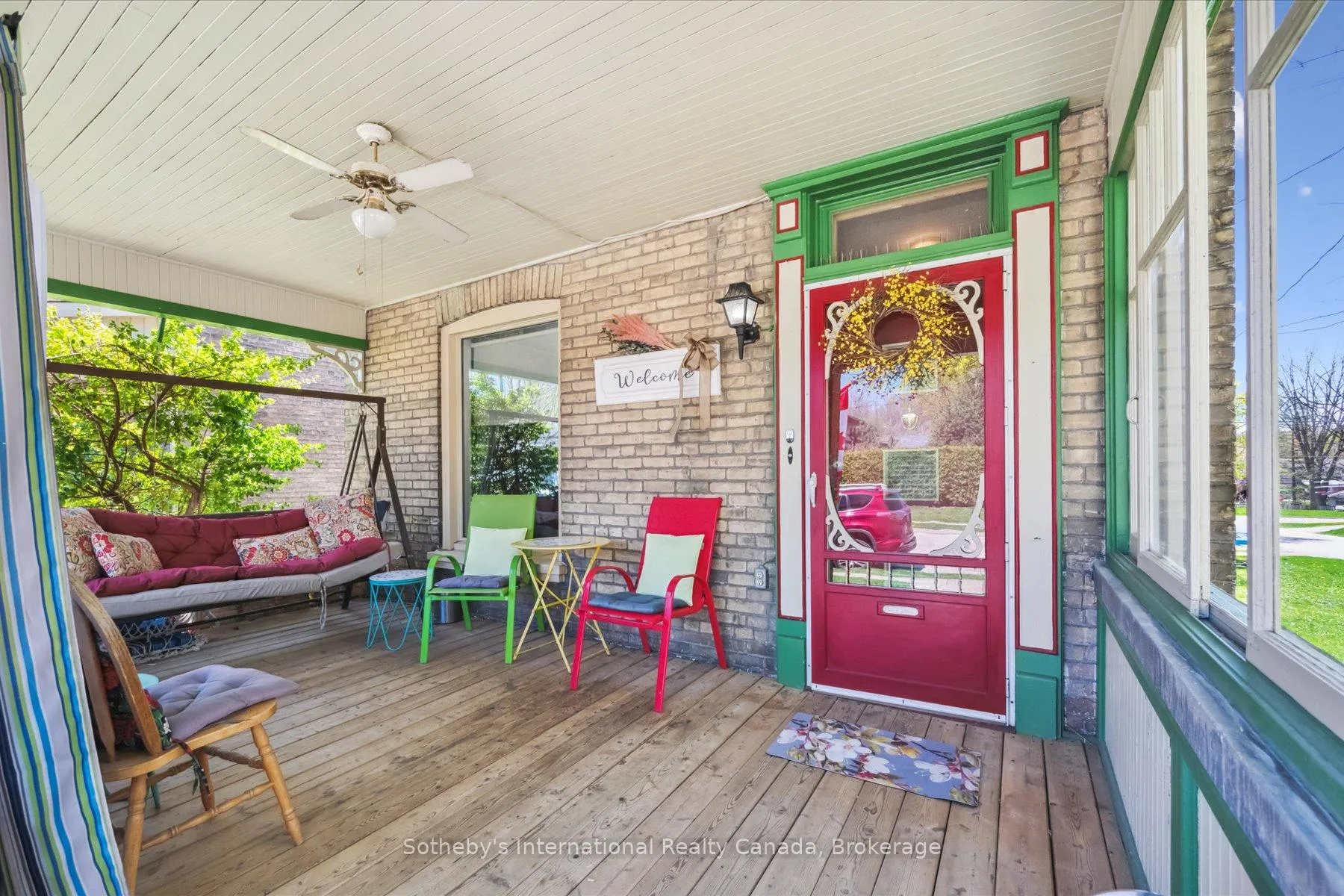 Photo 3 of 98 Walnut Street, Brant, Paris — HOMEH
