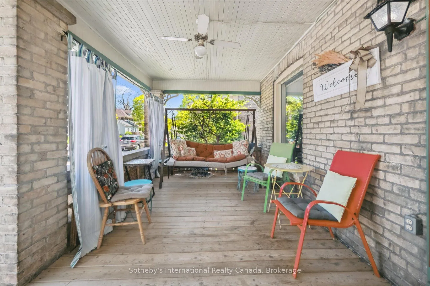 Photo 4 of 98 Walnut Street, Brant, Paris — HOMEH