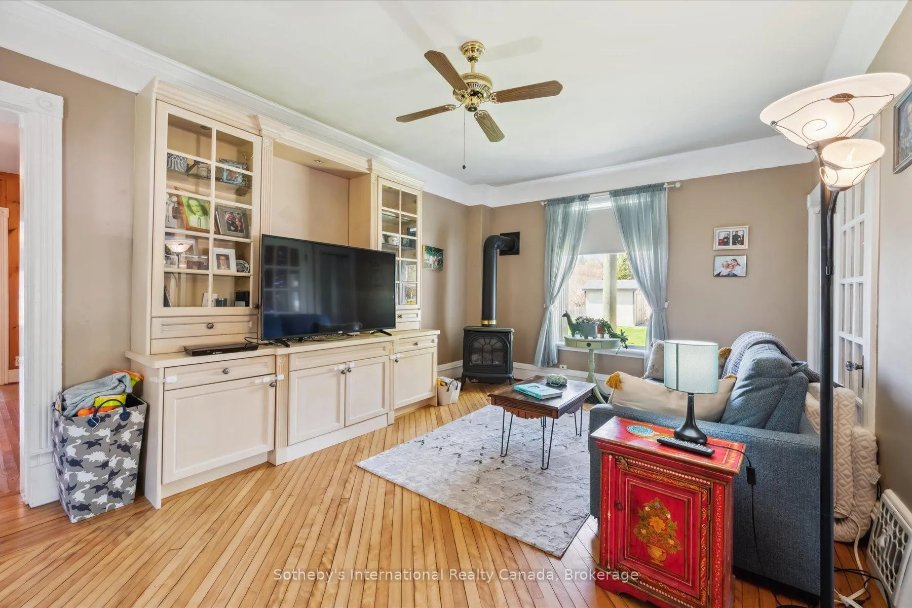 Photo 8 of 98 Walnut Street, Brant, Paris — HOMEH